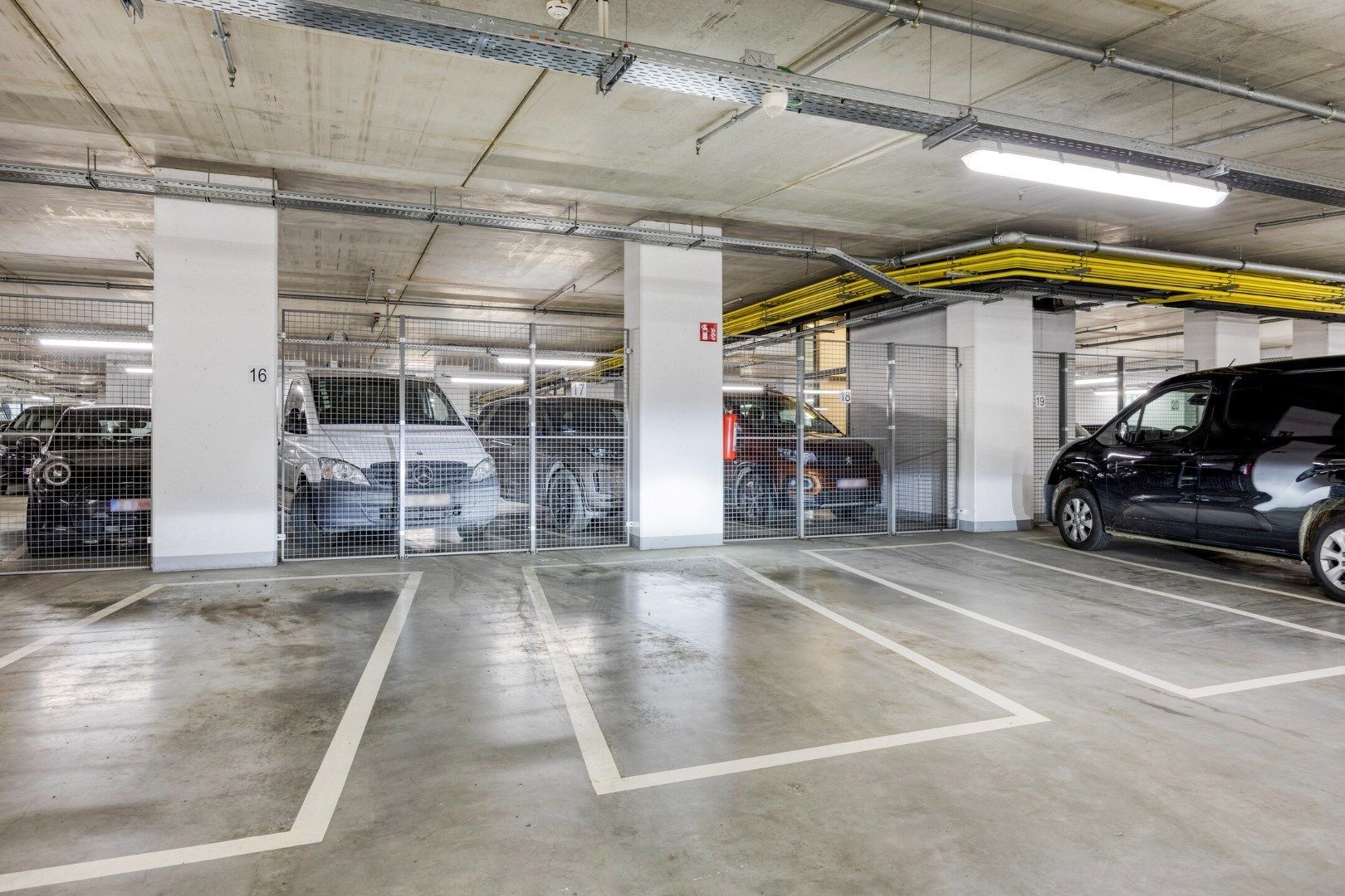 Luxueus penthouse van 156 m² met zuidgericht terras en garage – centrum Tongeren foto 28