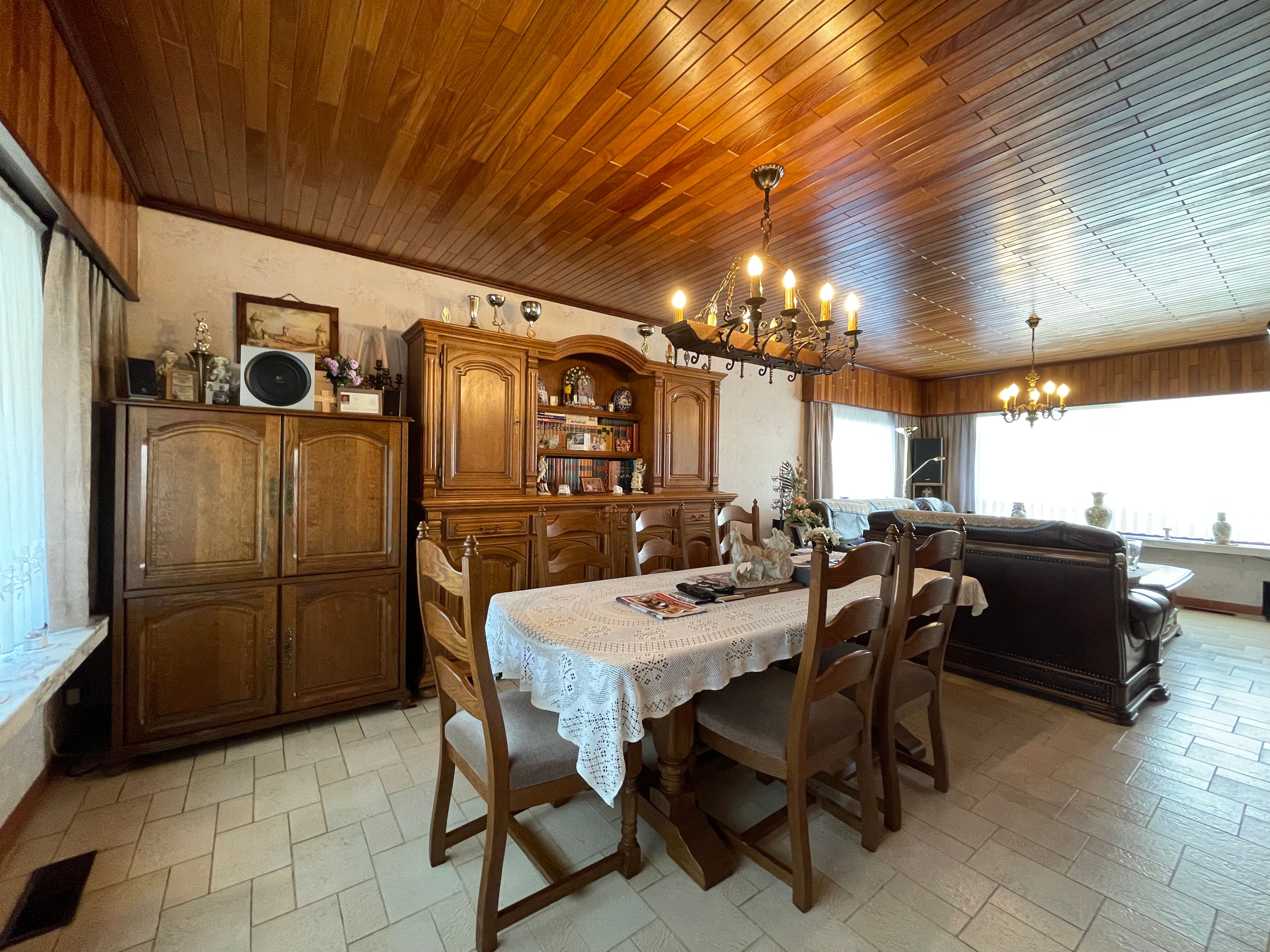 Woning met 3 slpks, ruime tuin foto 5