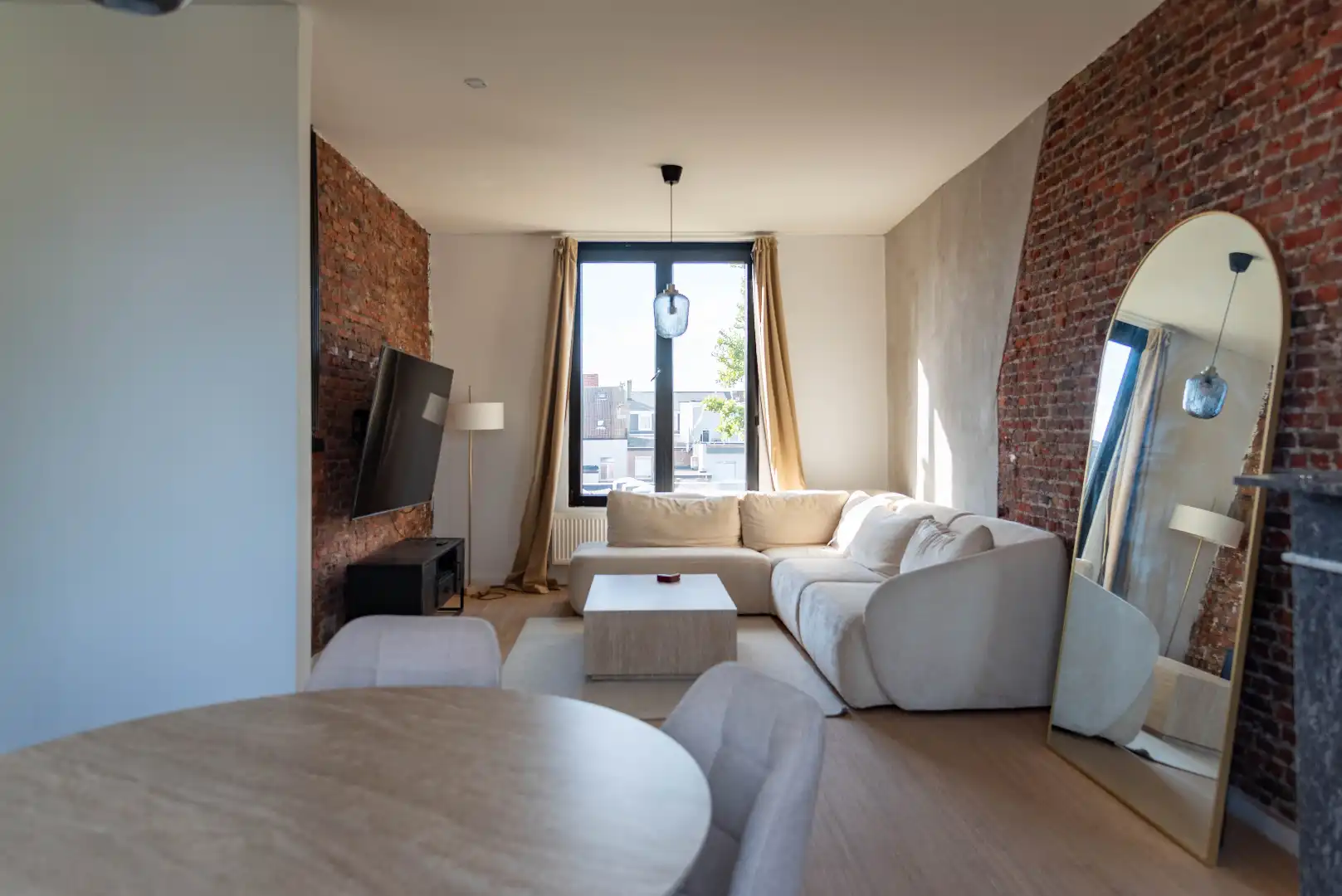 Ruim en gezellig duplex appartement te huur in Hoboken foto 6