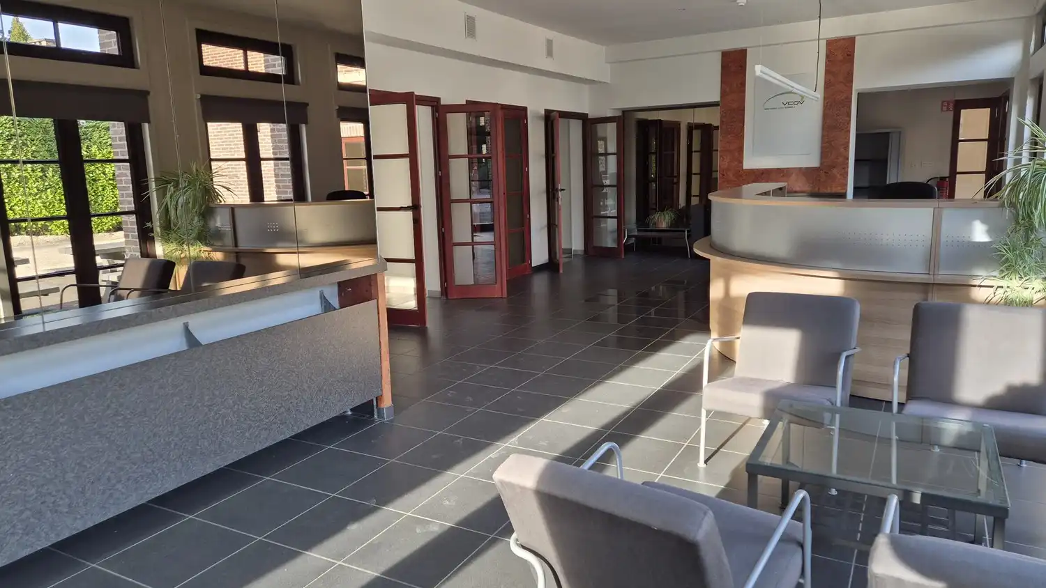 Unieke praktijk- of kantoorruimte op topligging — ideaal voor vrije beroepen foto 3