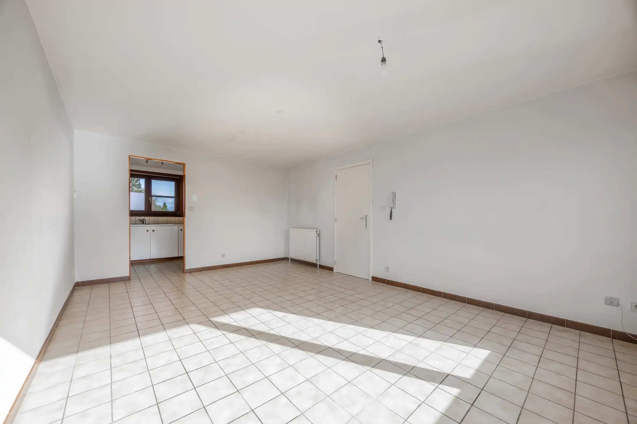 Handelshuis met magazijn op centrale ligging foto 10