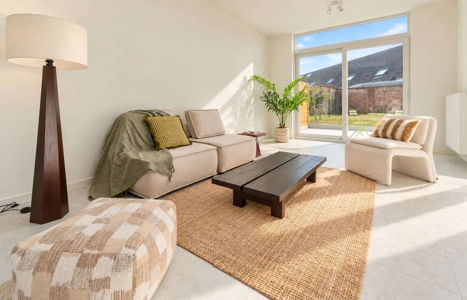 Lichtrijke gerenoveerde woning foto 5