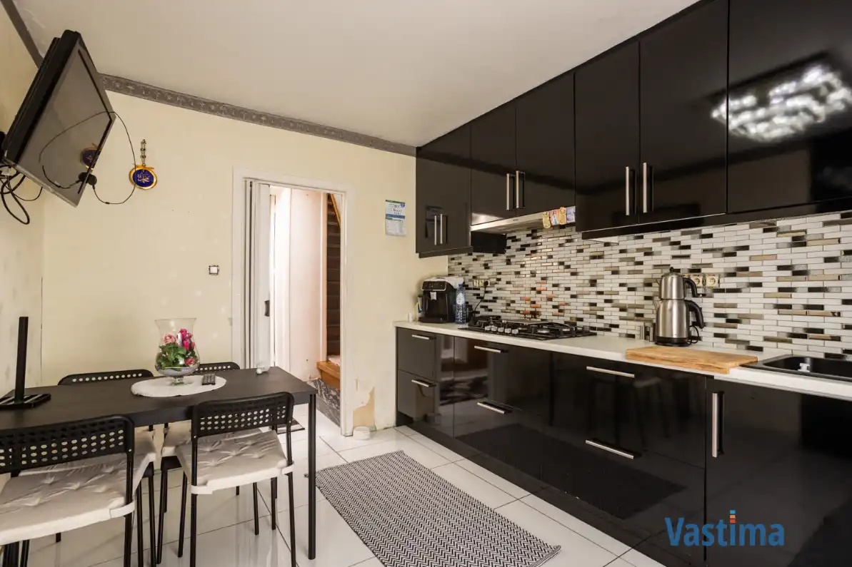 Gezinswoning met loods in Aalst – perfect voor wonen én werken foto 9