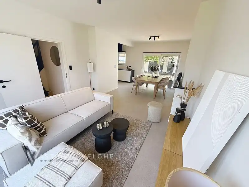 🏡Instapklare vernieuwbouwwoning met EPC A op ruim perceel van 10 are🔥 foto 4