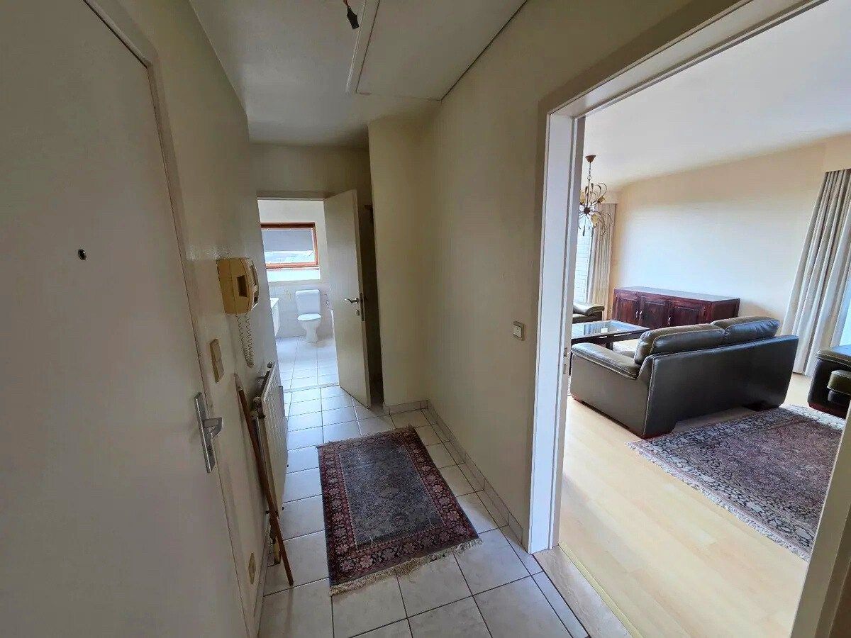 Zonovergoten centraal gelegen appartement met 2 slaapkamers. foto 9