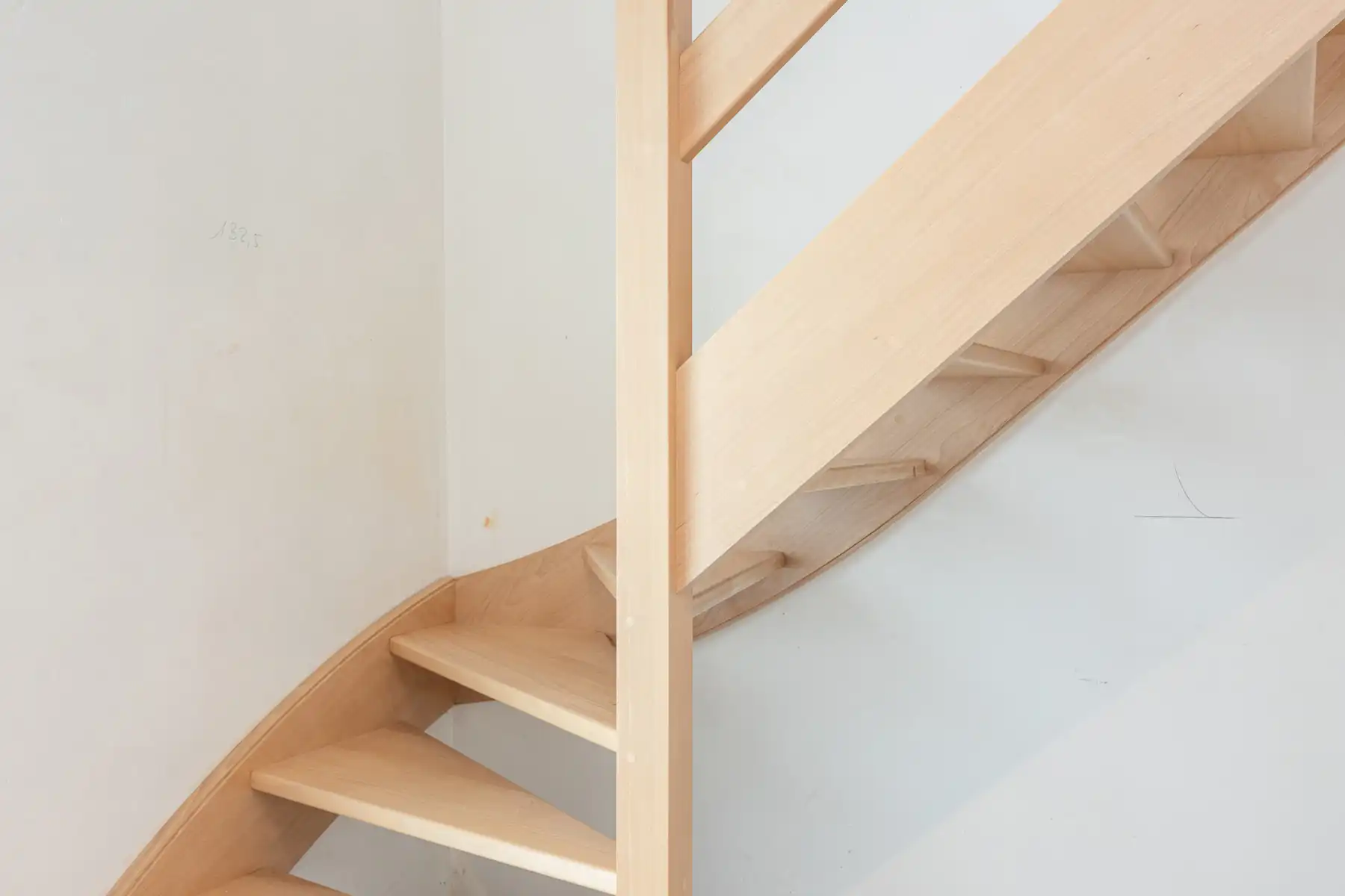 Instapklare woning met 4 slaapkamers en prachtig groenzicht foto 14