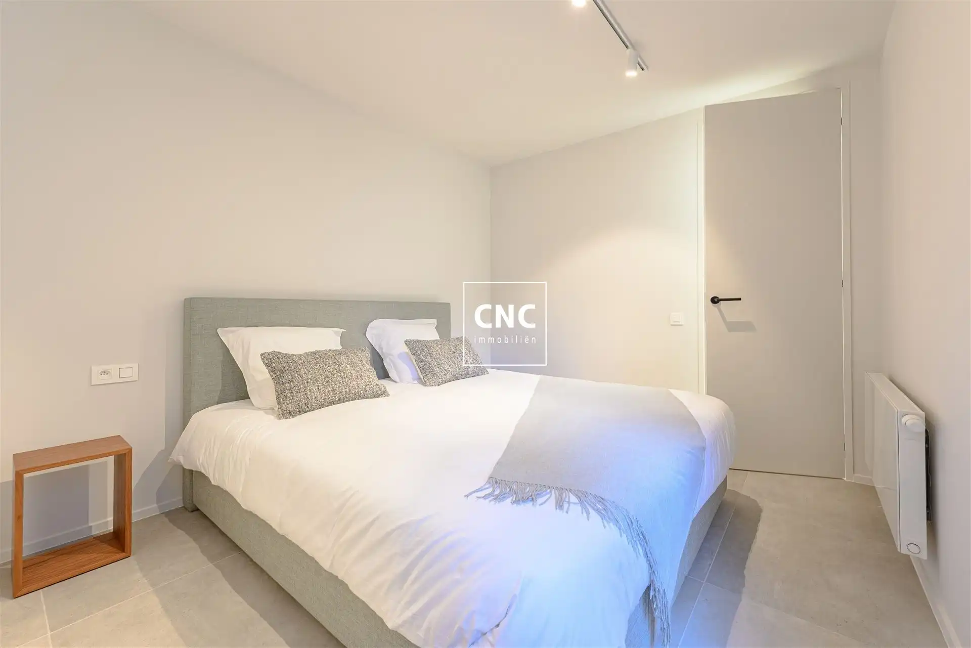 Stijlvol afgewerkt appartement met zijdelings zeezicht foto 12