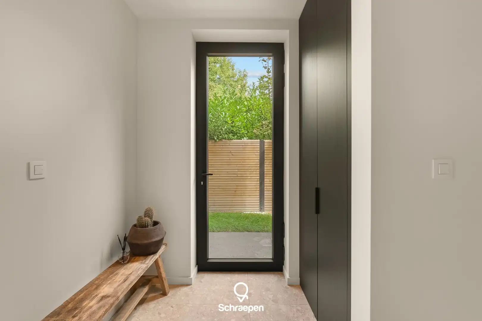 Knappe nieuwbouwwoning met handelsruimte op zichtlocatie te Zonhoven! foto 12