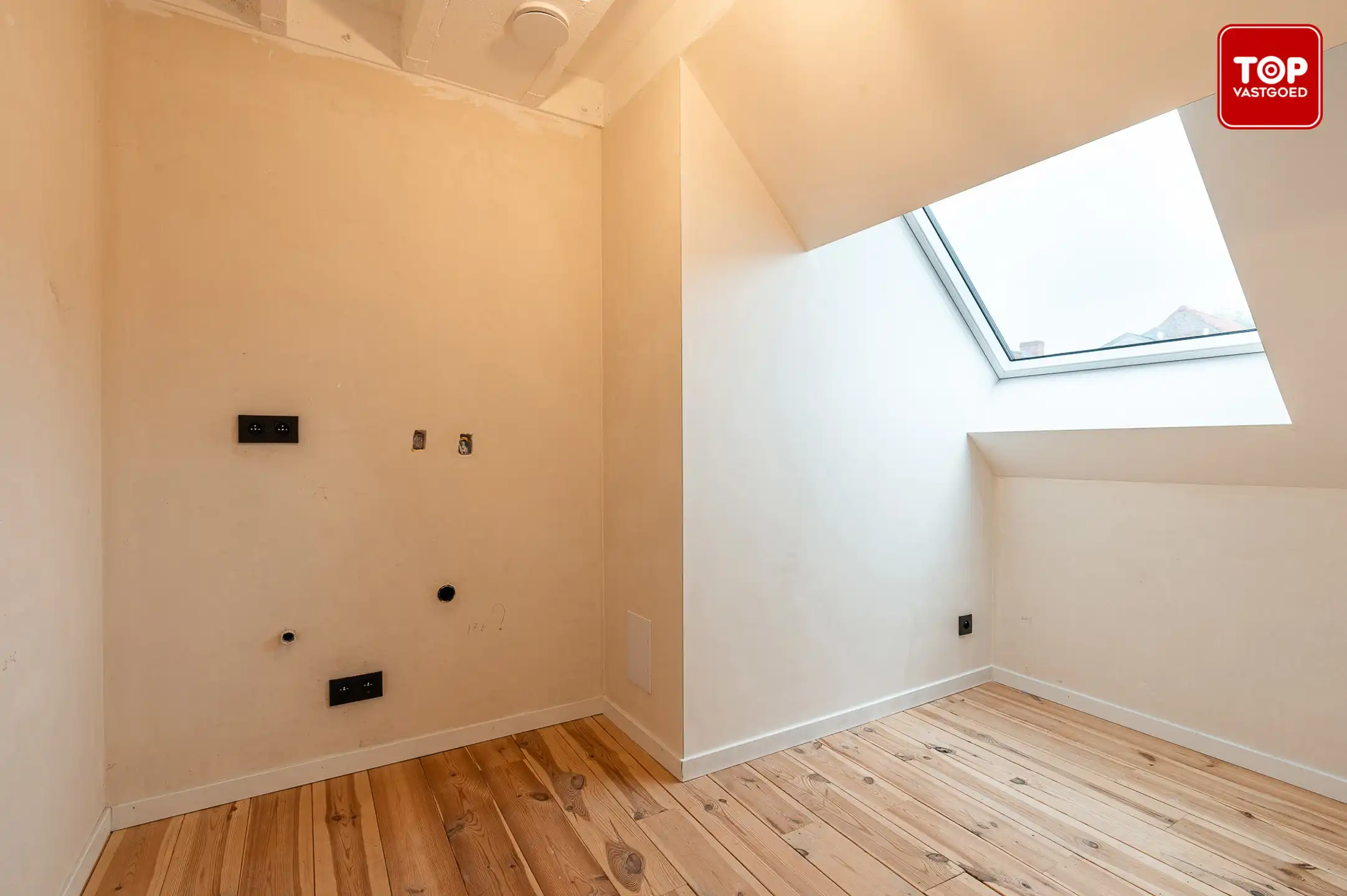 Instapklare, gerenoveerde woning met 3 slaapkamers en terras nabij het centrum van Gent foto 20