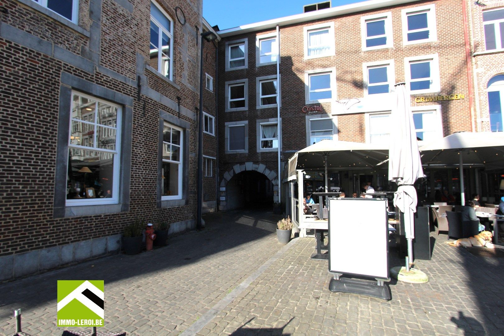 Grote garage met bergruimte aan de Grote Markt te Tongeren foto 9