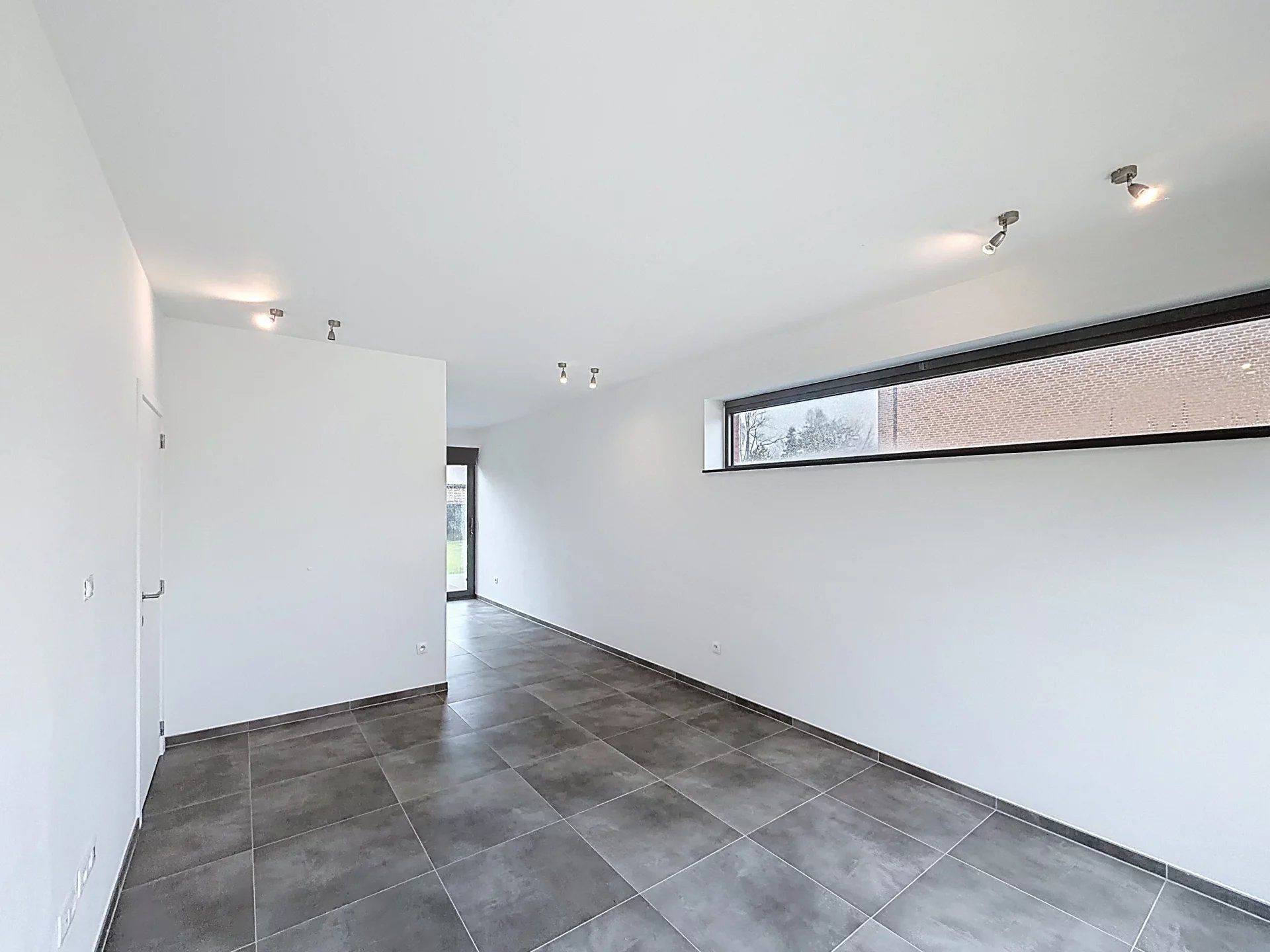 Energiezuinige woning met 3 slaapkamers en tuin. foto 3