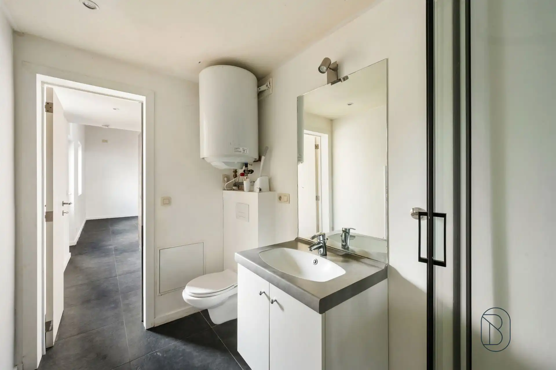 Ruime en energiezuinige woning met studio en tuin in Gaurain foto 35