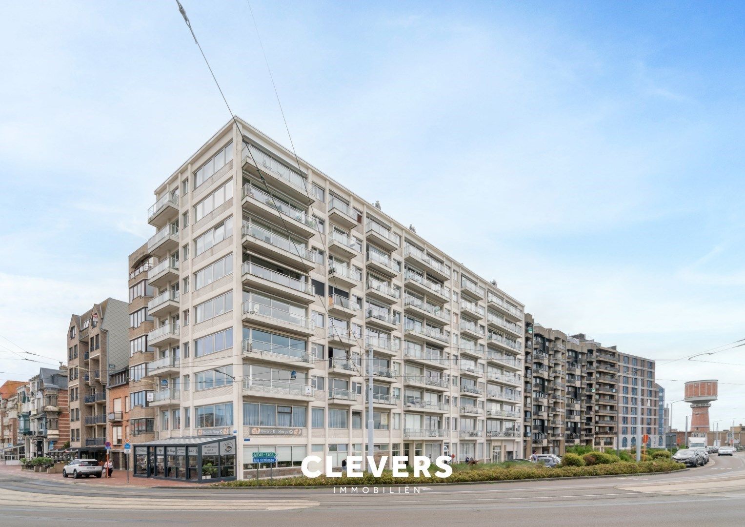 Exclusief appartement op unieke locatie aan zee gelegen foto {{pictureIndex}}