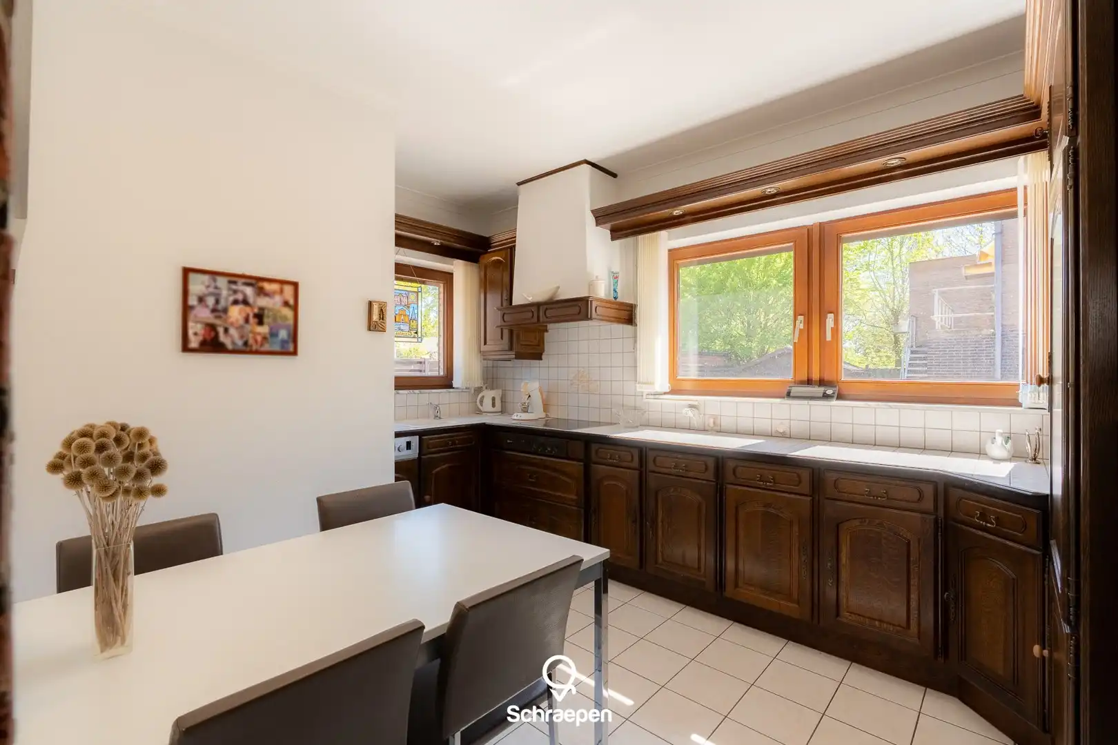 Ruime gezinswoning (192&nbsp;m²) met 3 slpks op wandelafstand van Zonhoven-centrum! foto 3