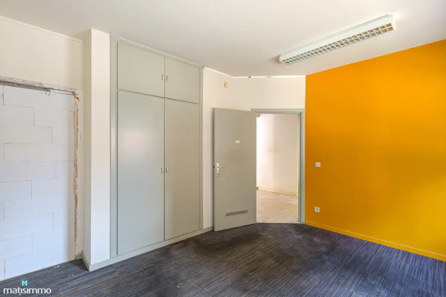 LICHTRIJK HANDELSPAND (174M2) MET VEEL VISIBILITEIT OP EEN TOPLOCATIE IN BEVERST foto 18