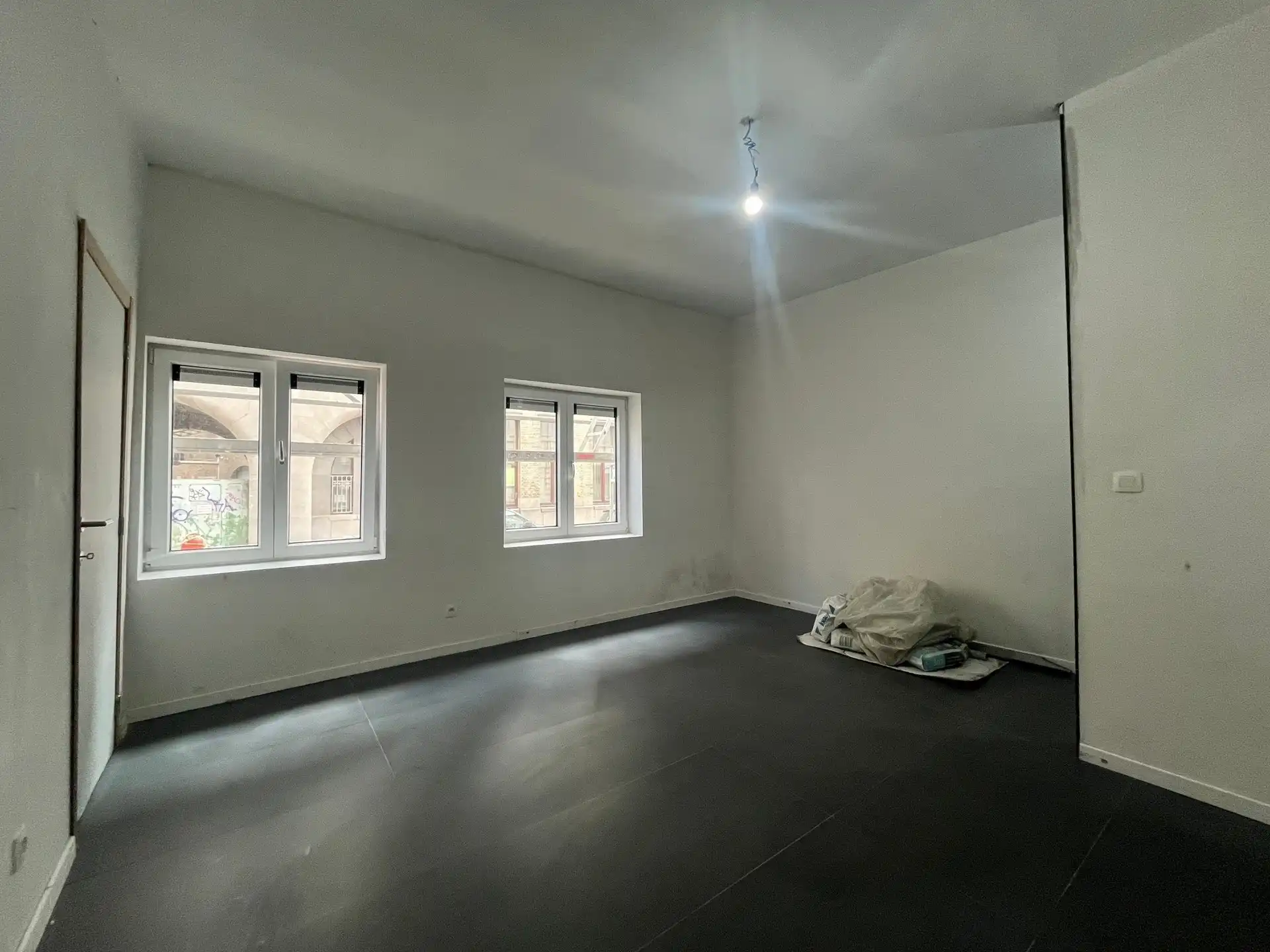 Totaal vernieuwd gebouw met 3 appartementen gelegen op het Zuid foto 9