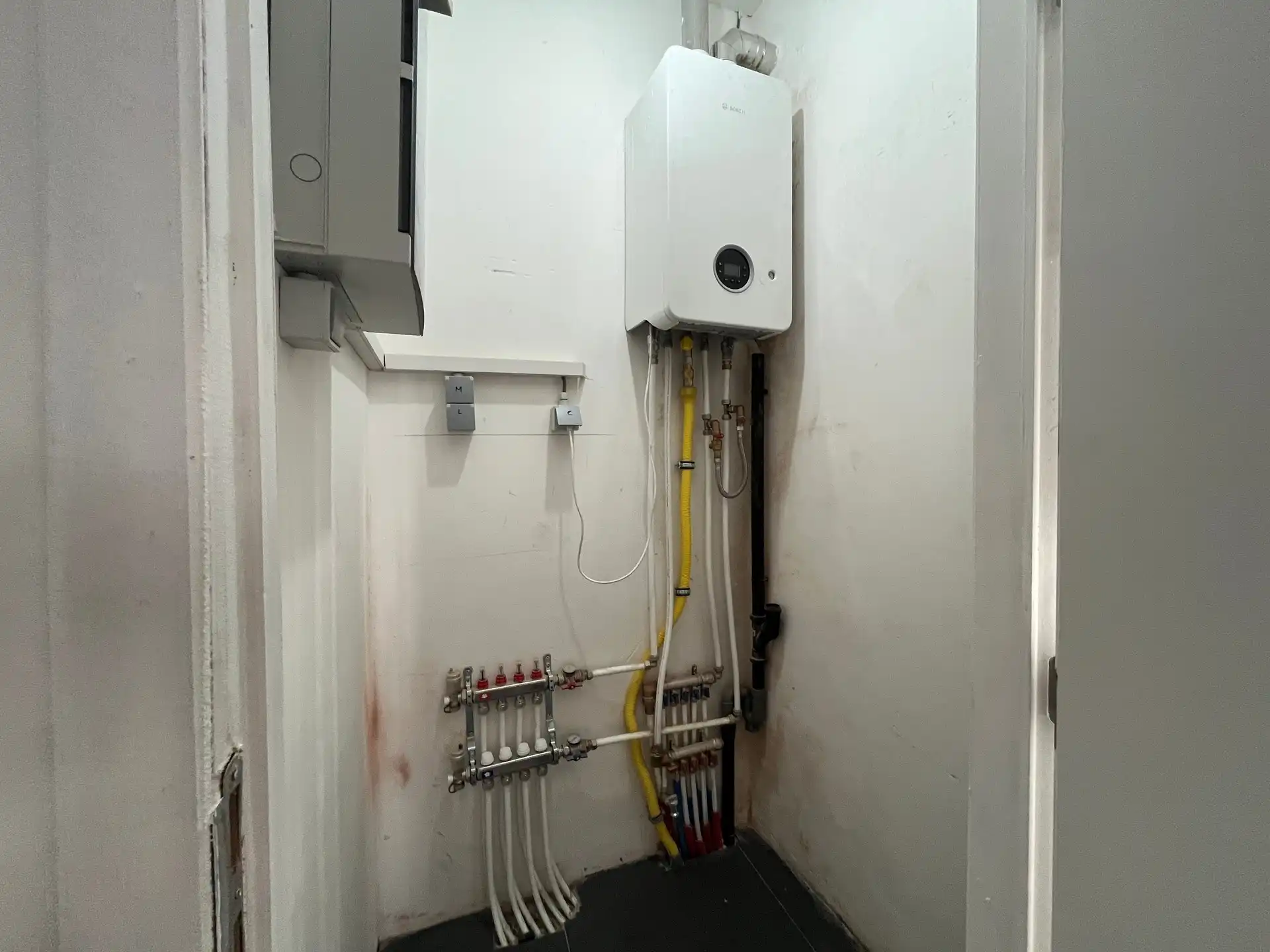 Vernieuwd  gebouw met 3 appartementen - gelegen nabij de Troonplaats! foto 9