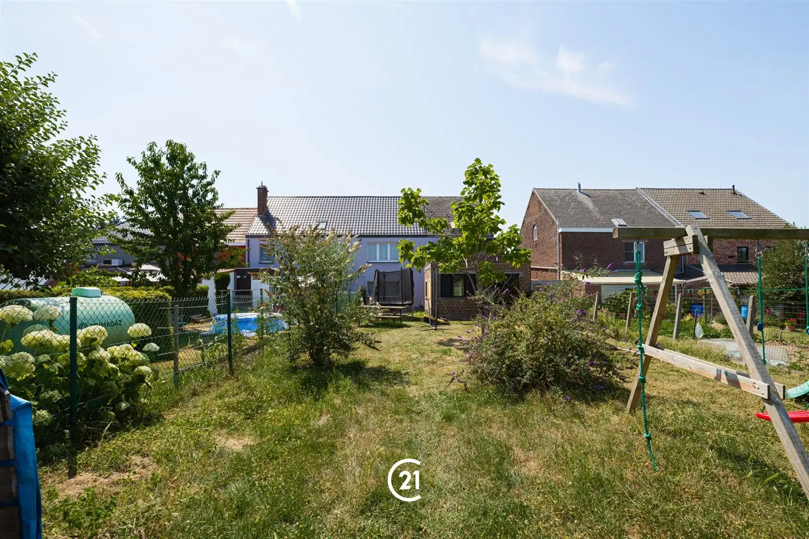 Verder af te werken woning met tuin en parking achteraan foto 20