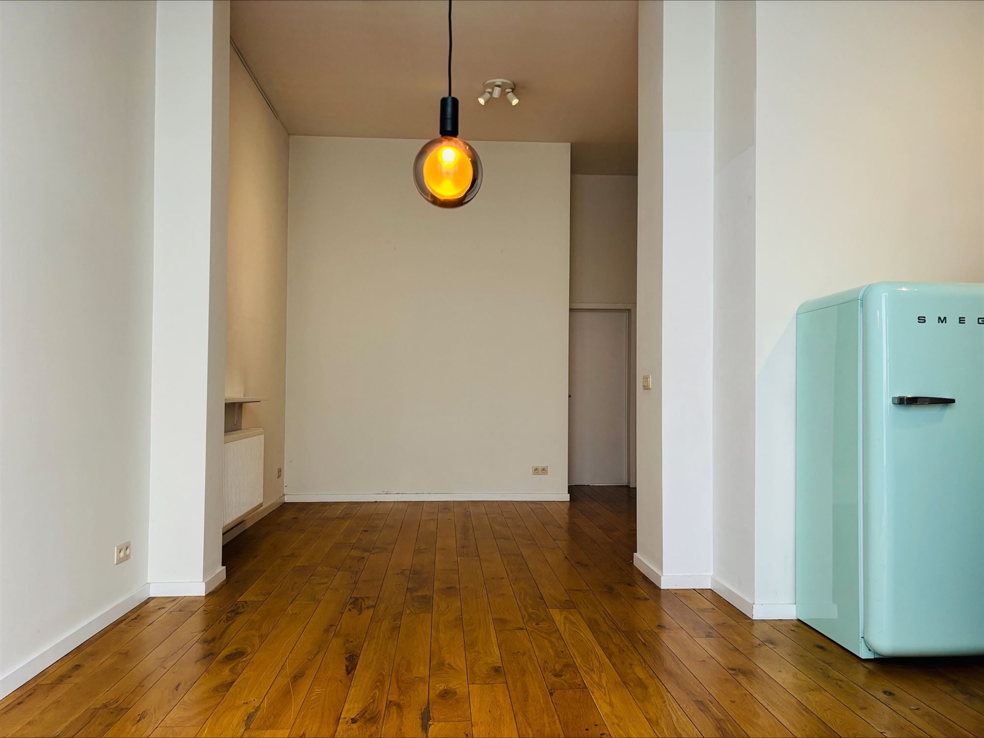 Karaktervol en lichtrijk 1-slaapkamerappartement met ruim terras op toplocatie! foto 5