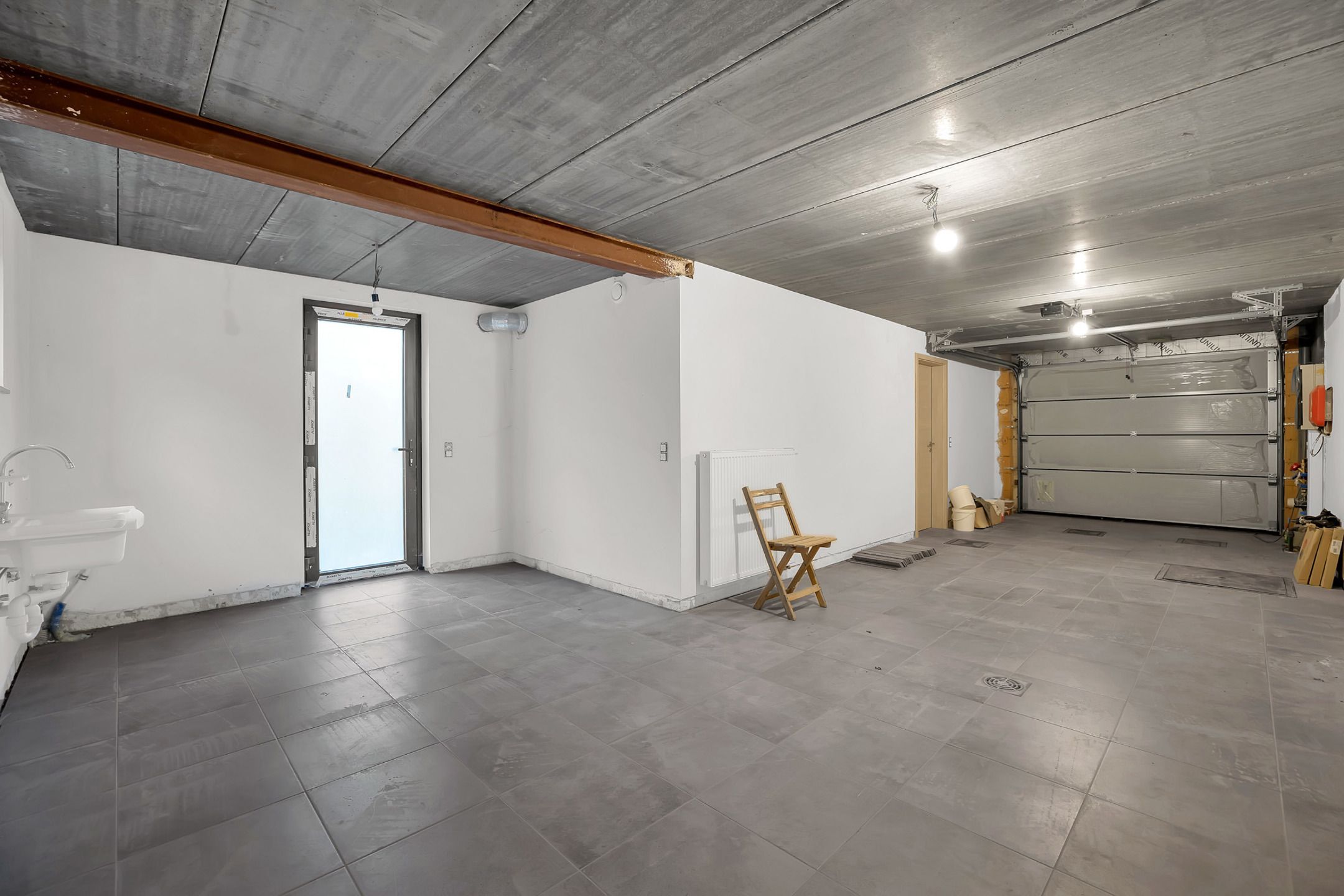 Nieuwbouwwoning met 3 slpkmr en ruime tuin op goede locatie! foto 4