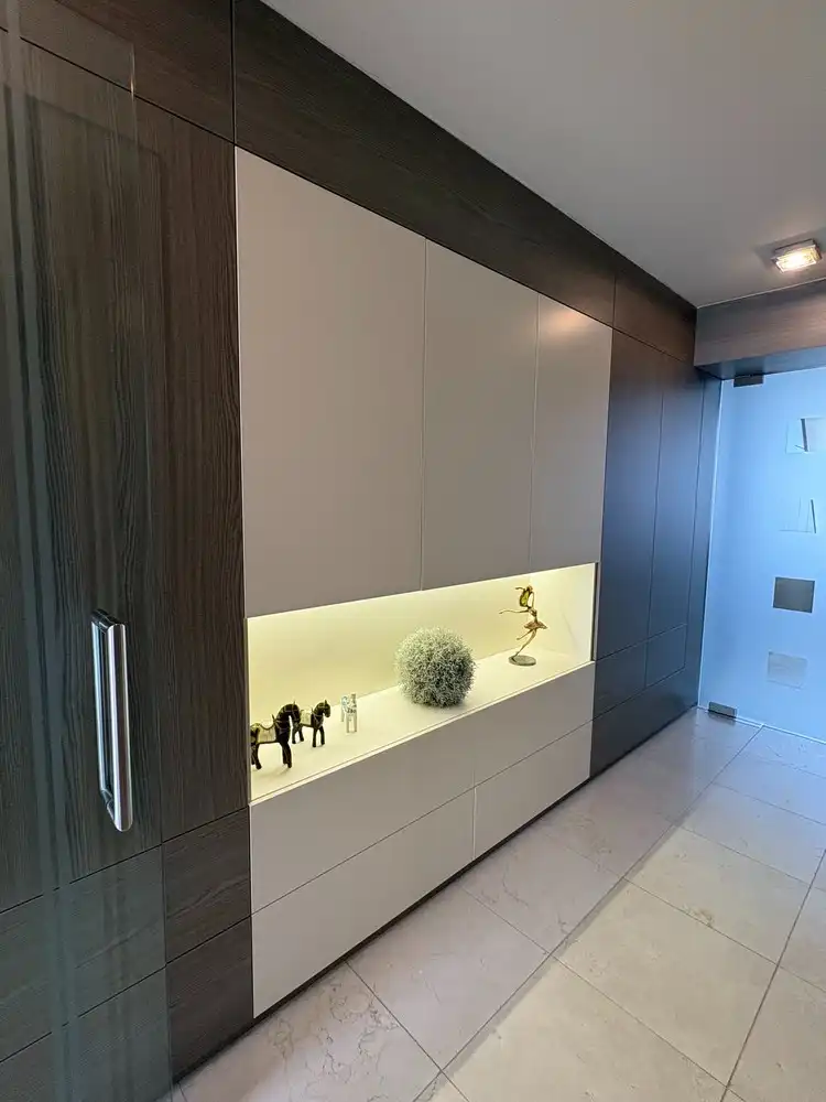 Riant instapklaar appartement (ca 204 m²) op de Kleine Ring met 2 staanplaatsen foto 11