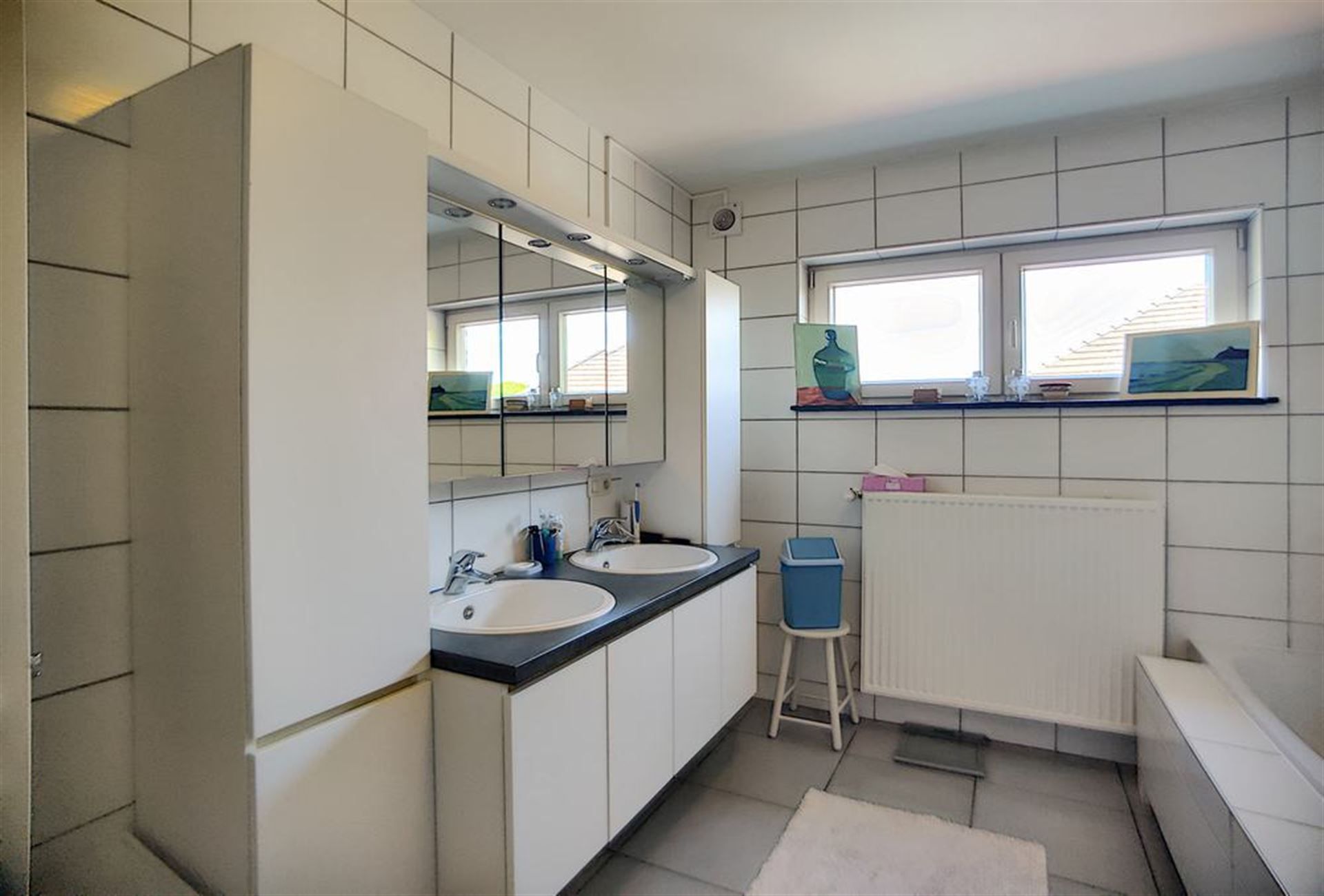 Ruime 4-slaapkamer villa  foto 14