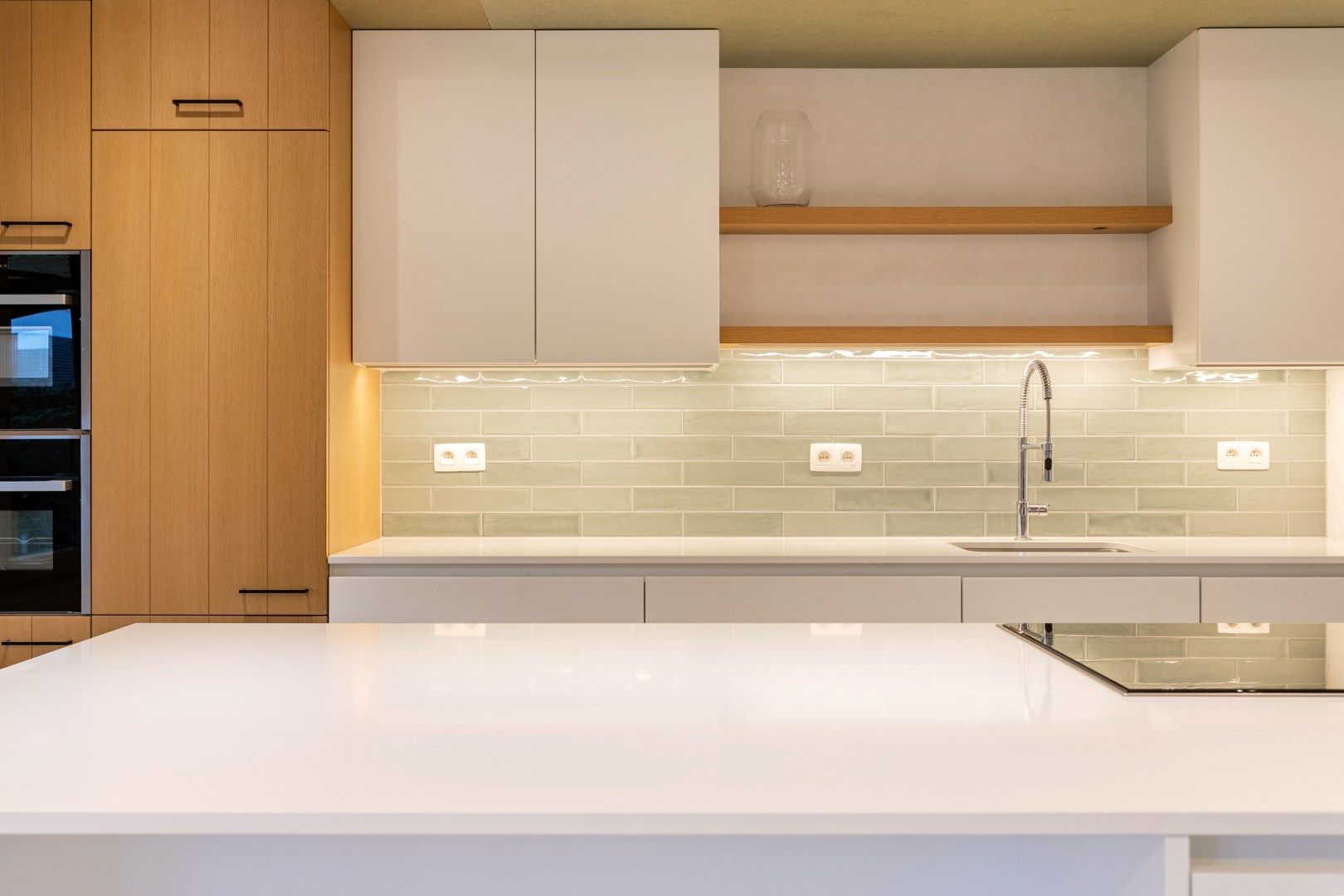 Instapklare woning met 4 slpk op perceel van 5a 45ca foto 15