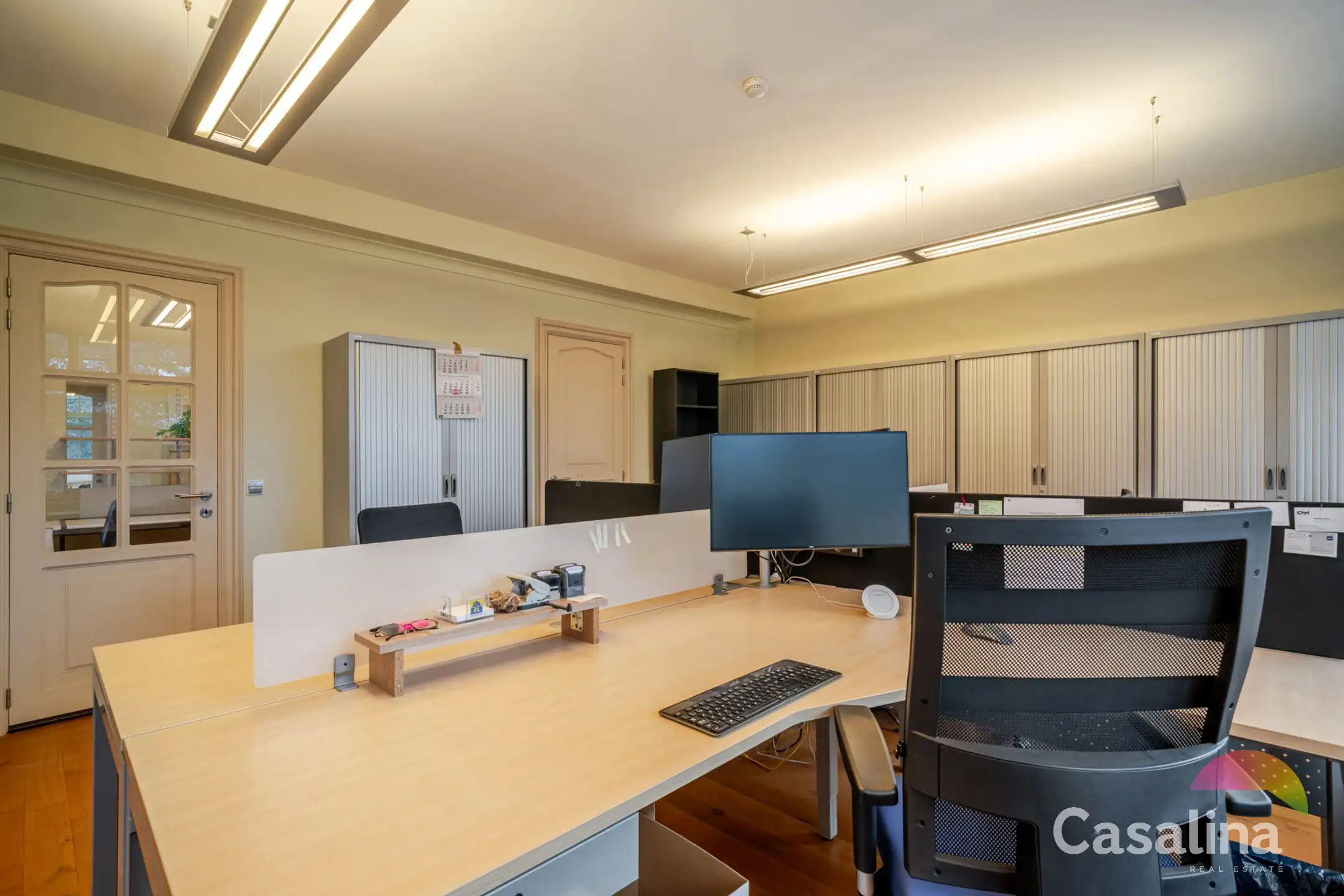 Kantoorgebouw met appartement & parkeerplaatsen  ±535m² foto 14