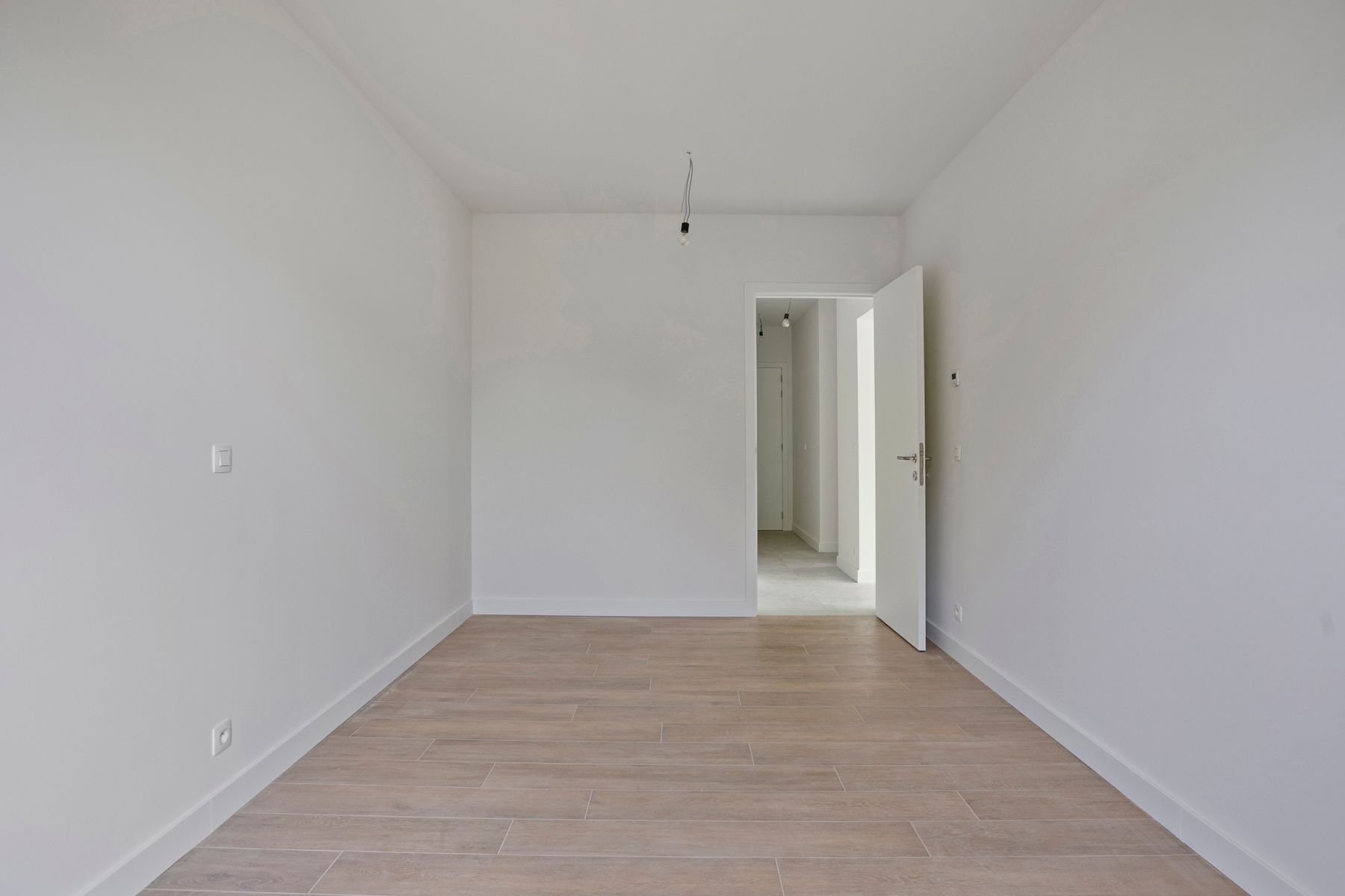 Uniek gelijkvloersapp. met veel lichtinval en private tuin! foto 14