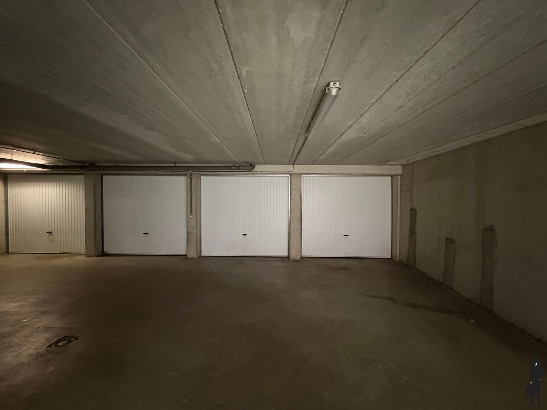 Ruim 3 slaapkamer appartement met 2 terrassen. foto 18