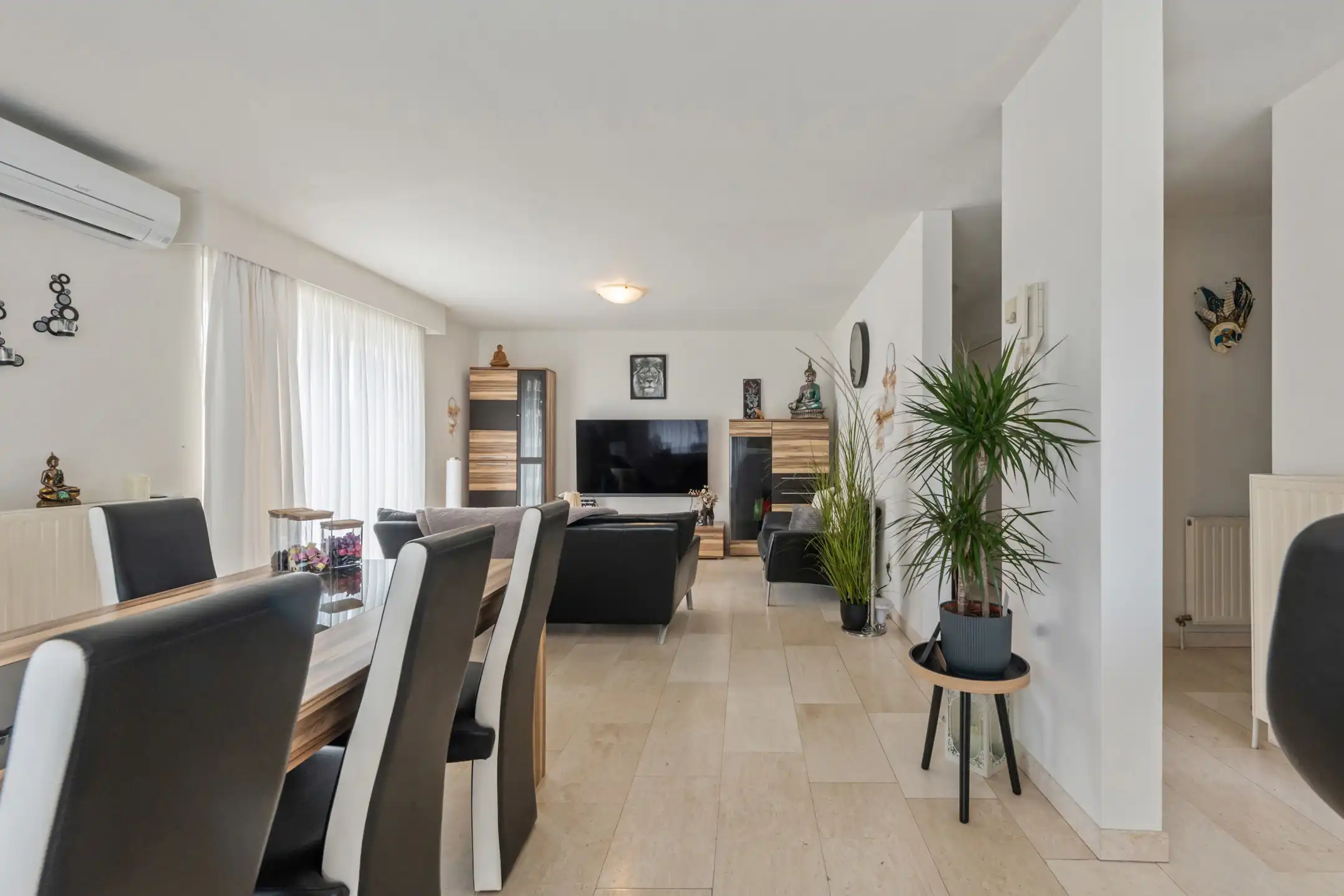 Centrale residentie met handelsruimte te Bilzen foto 14