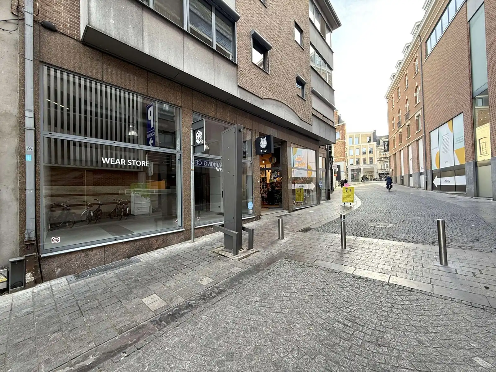 Handelsgelijkvloers tussen Bondgenotenlaan en Diestsestraat foto 22