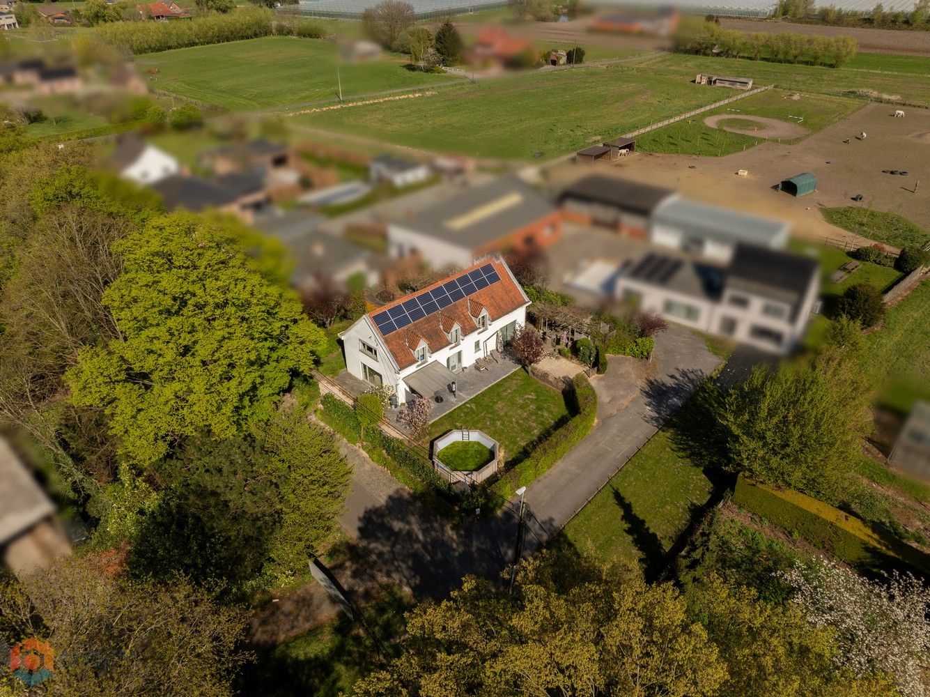Instapklare woning met 4 slpkrs, tuin en zwembad te Sint-Katelijne-Waver foto 22