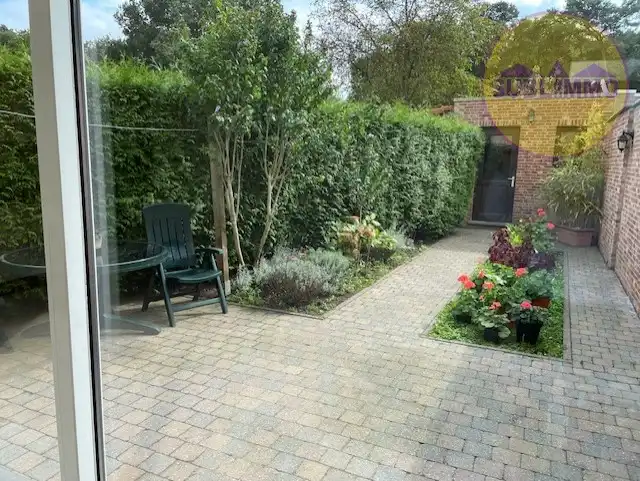 Ruime tweegezinswoning met afzonderlijk appartement op een perceel van 858 m² in Mol. ​​​​​​​T foto 46