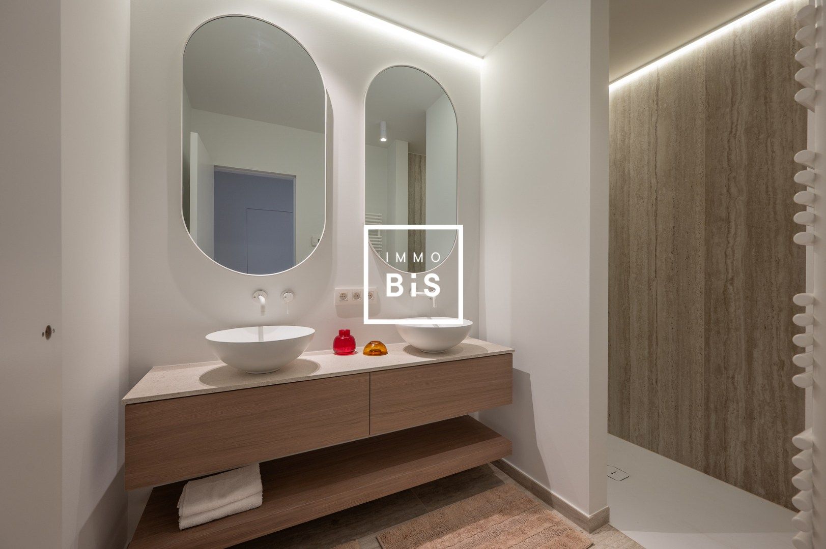 Stijlvol nieuwbouwappartement op toplocatie aan zee foto 12