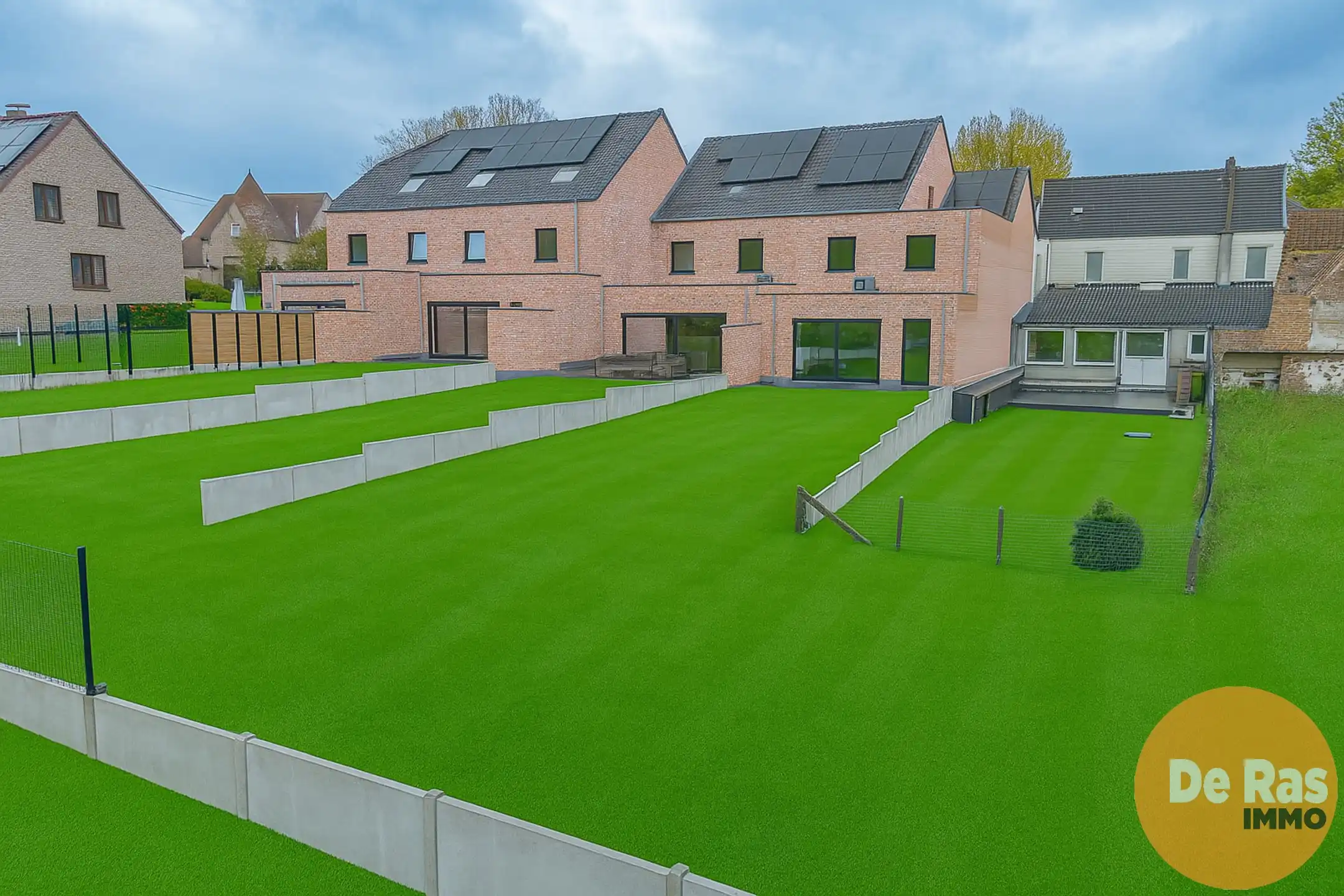 STEENHUIZE - Prachtige nieuwbouwwoning ( 6% BTW Mogelijk !) foto {{pictureIndex}}