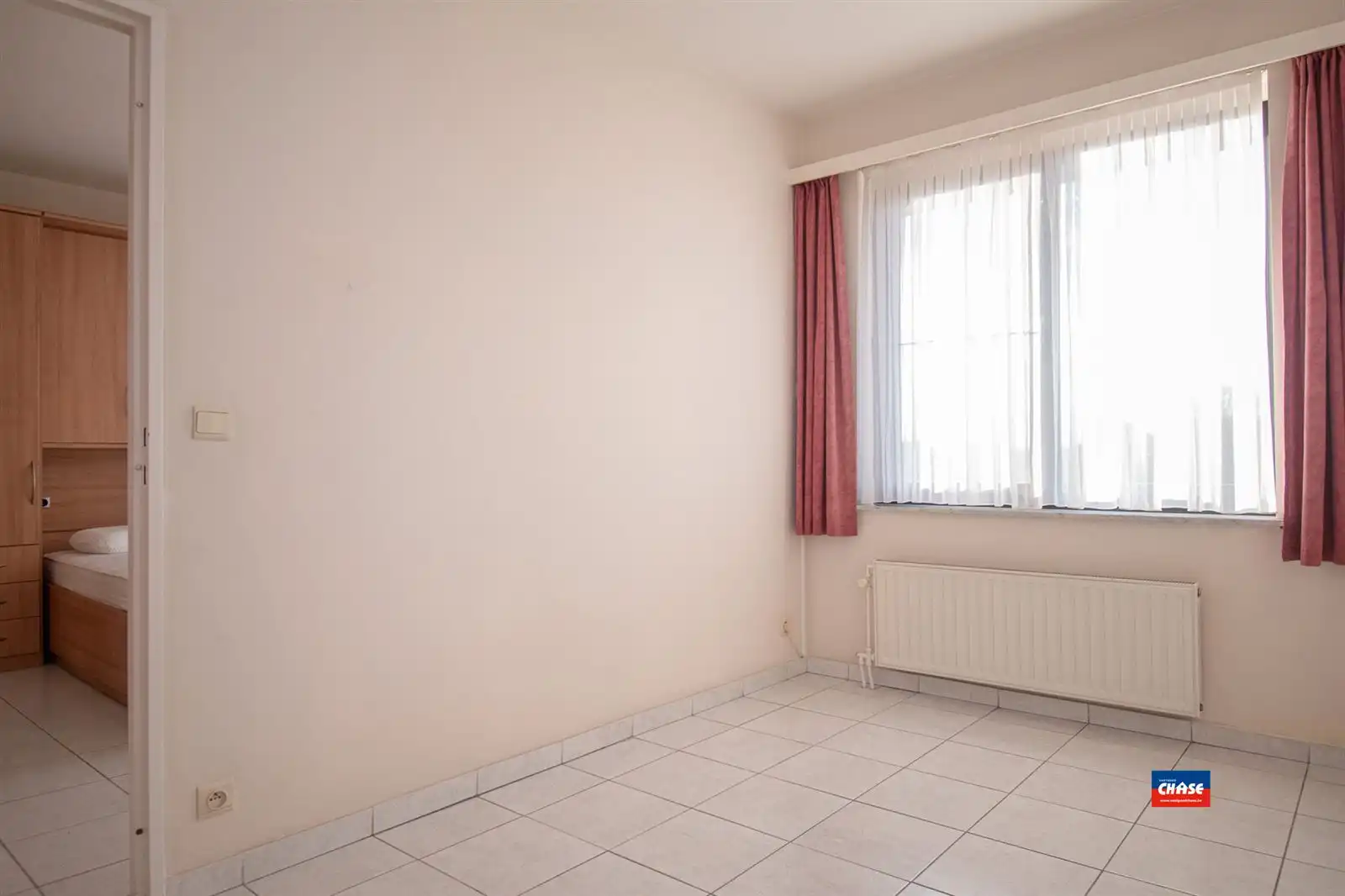 Verzorgd appartement met garagebox in rustige omgeving foto 8