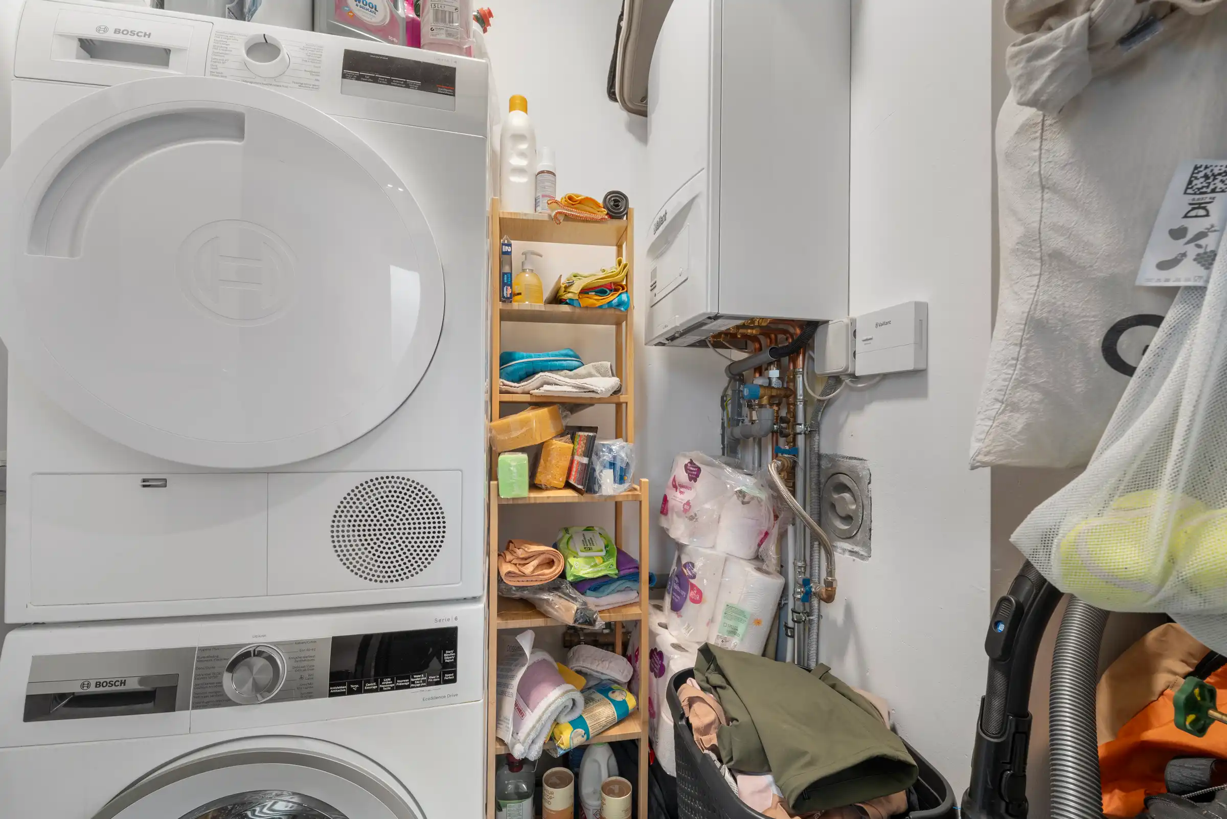 Ruim 1slaapkamerappartement met garage foto 13