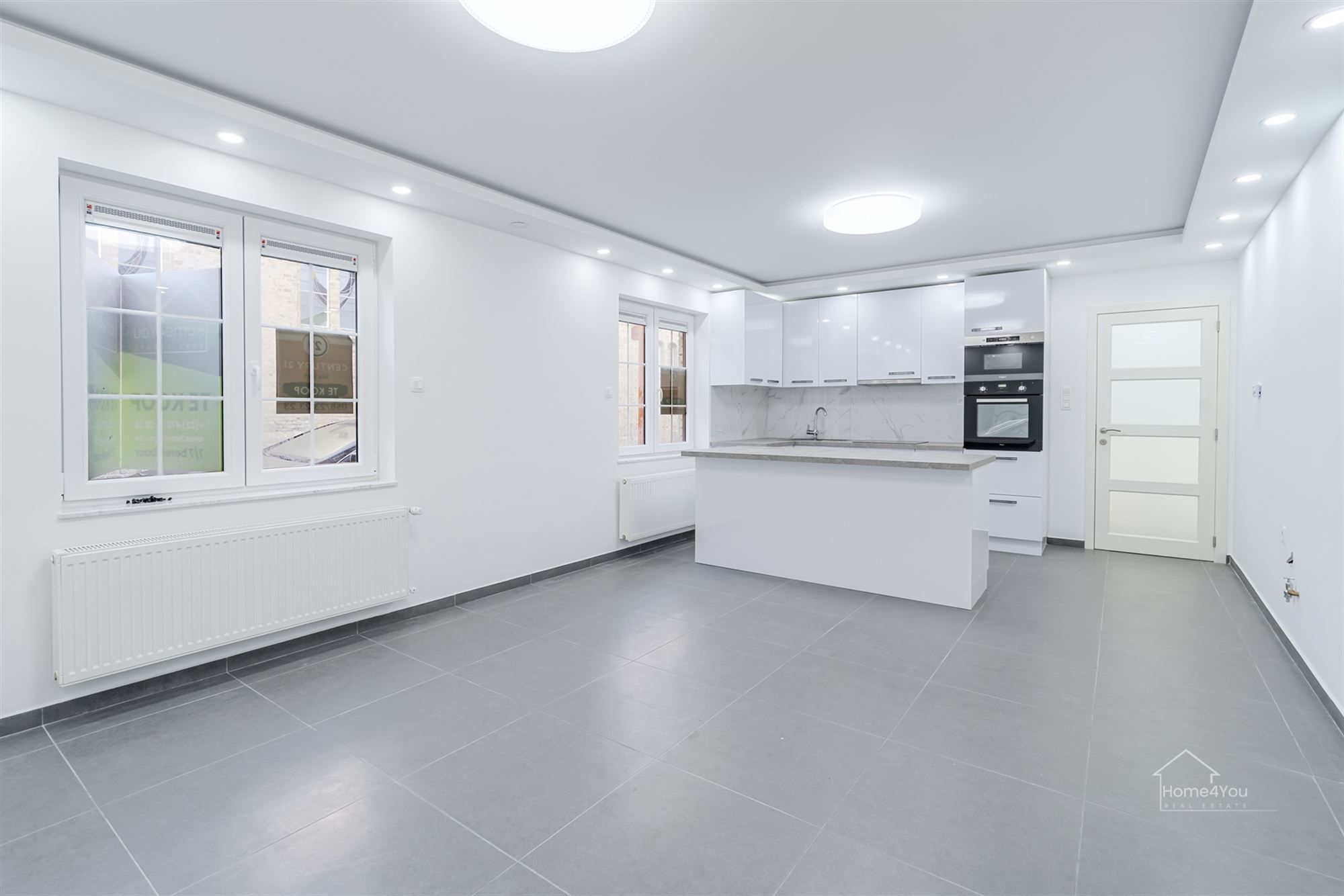 Volledig vernieuwd GLV appartement, terras en 2 slaapkamers  foto 4