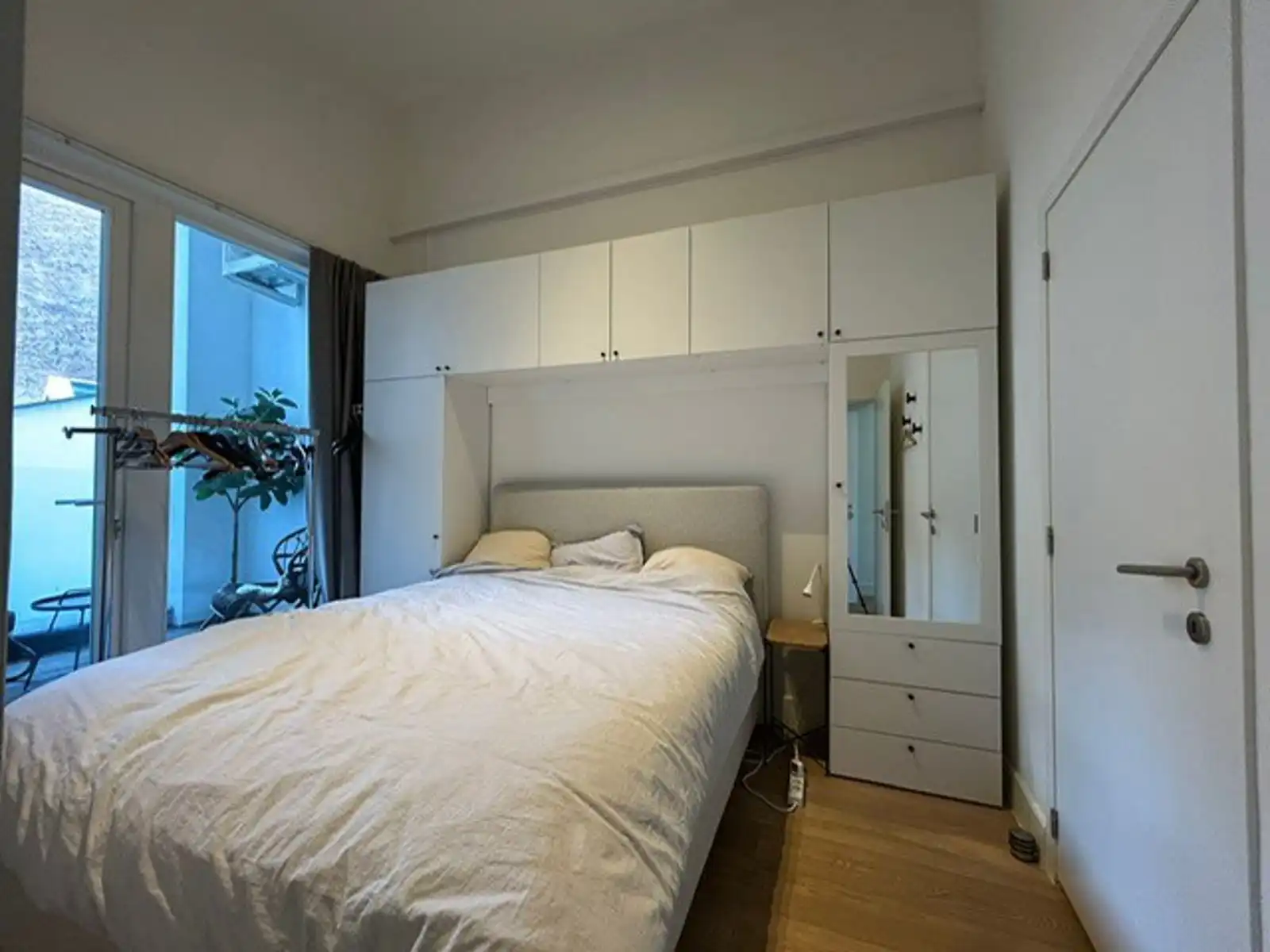 Trendy gemeubeld appartement in Sint-Andries  foto 10