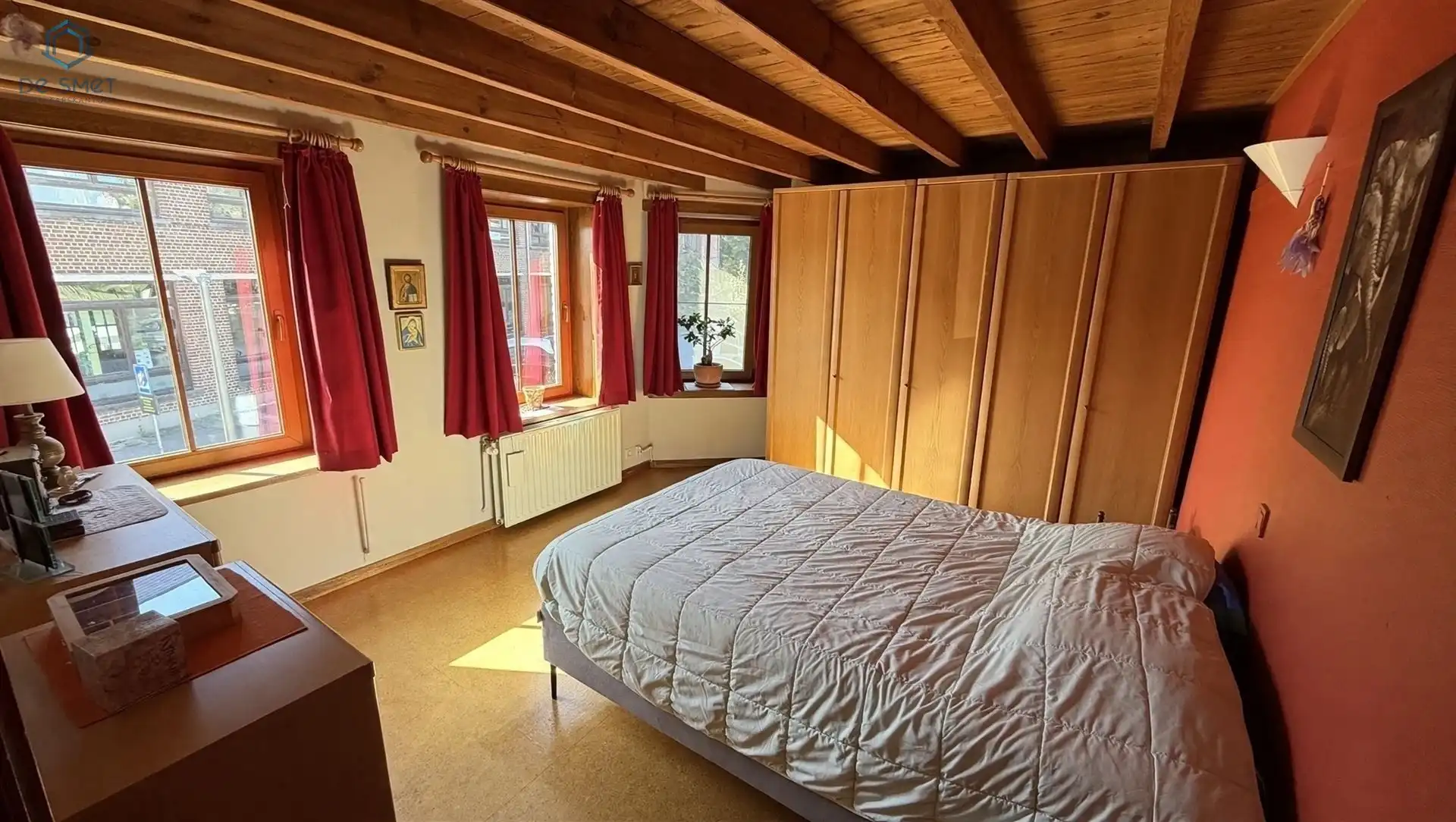 INSTAPKLARE WONING MET 4 SLAAPKAMERS, GARAGE EN VEELZIJDIG BIJGEBOUW foto 12