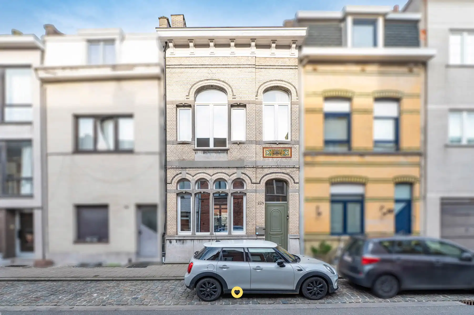 Prachtig gerenoveerd herenhuis met 4 SLK's en mooie tuin foto {{pictureIndex}}