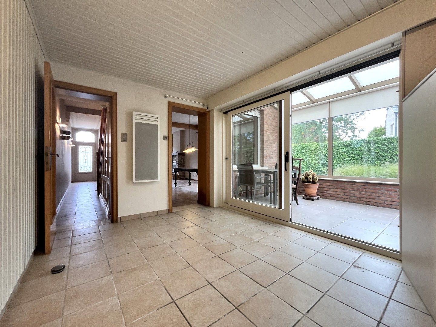 Halfopen 4-slpkr woning met tuin & garage foto 14