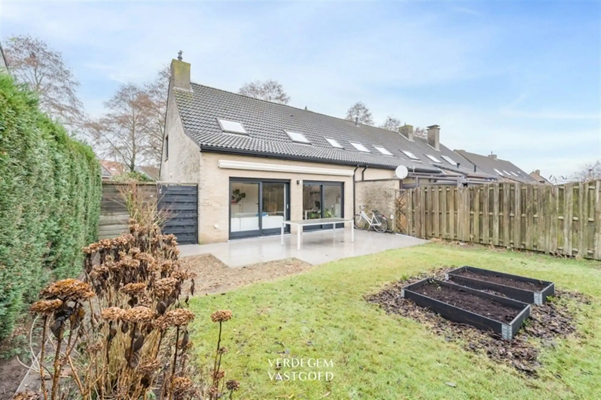 Instapklare woning met 3 slaapkamers en zonnige tuin in gegeerde woonbuurt foto 2