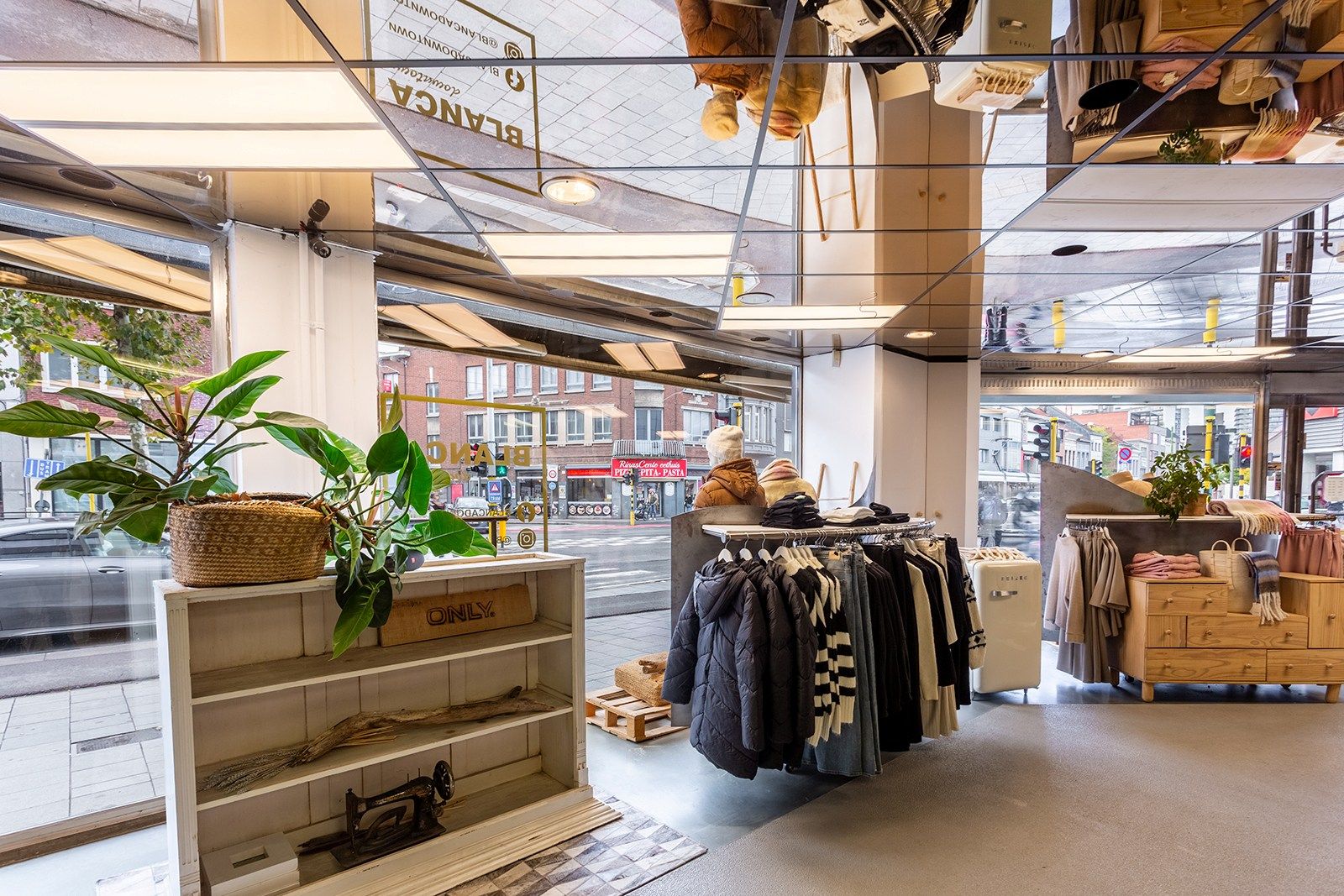 Winkelpand op toplocatie foto 5