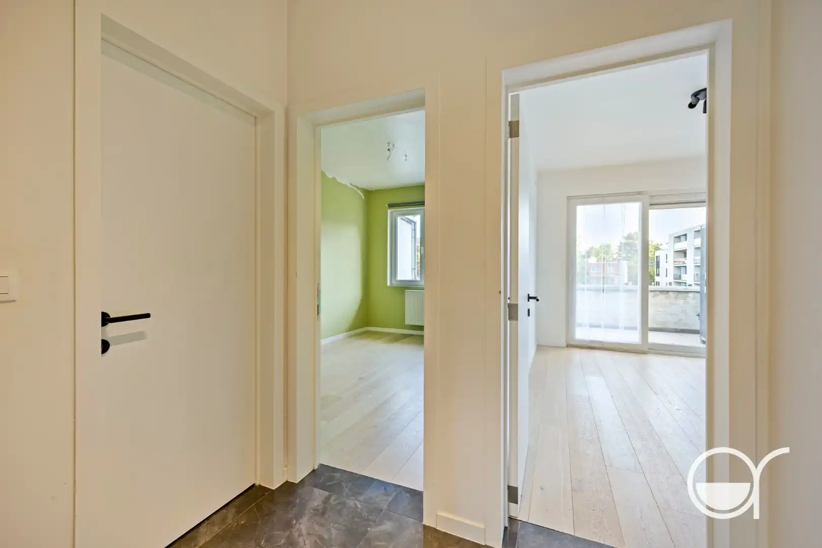 Lichtrijk 2-slaapkamerappartement nabij Gent-Sint-Pieters foto 6