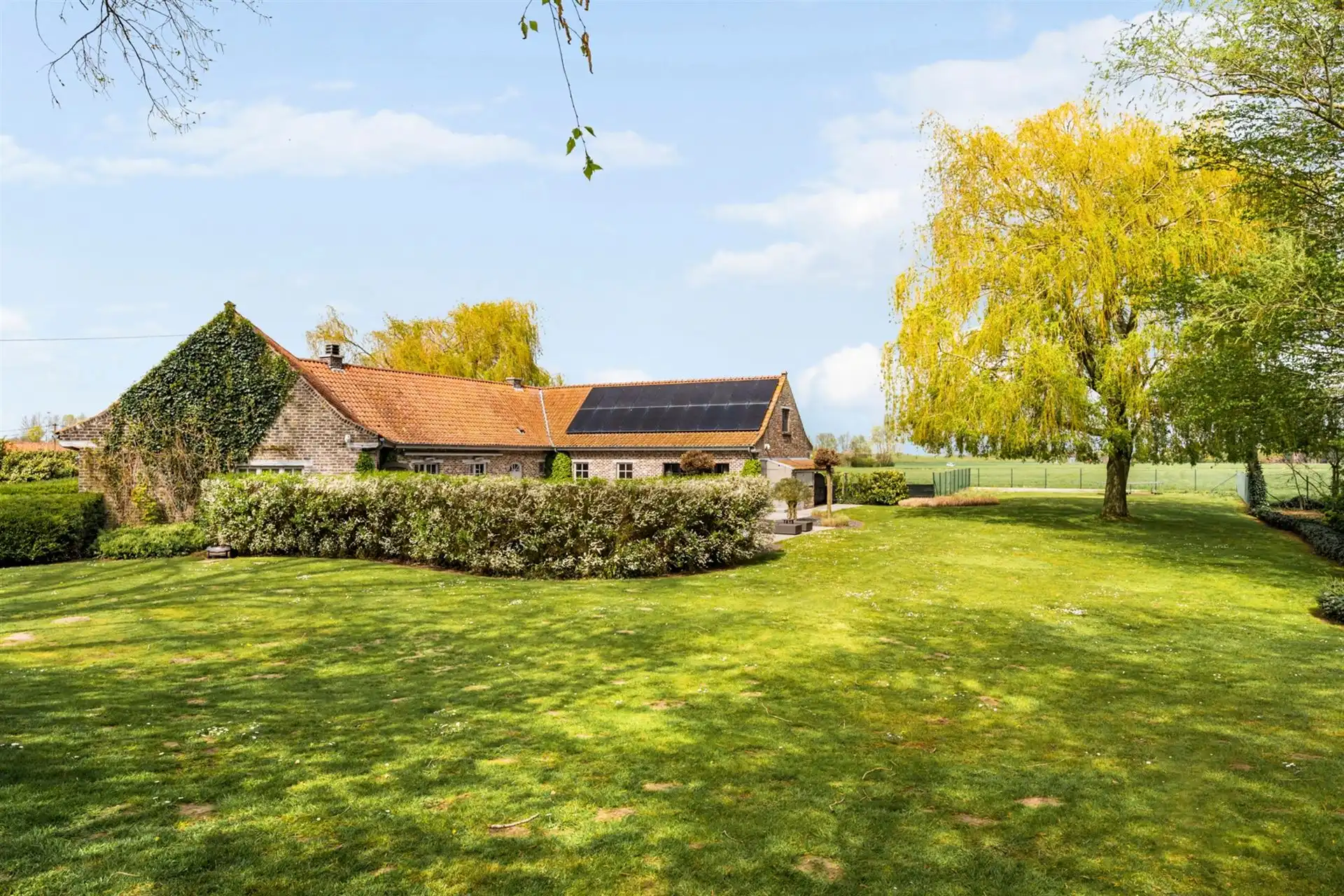 Charmante hoeve met zwembad en praktijk in Kruishoutem foto 23