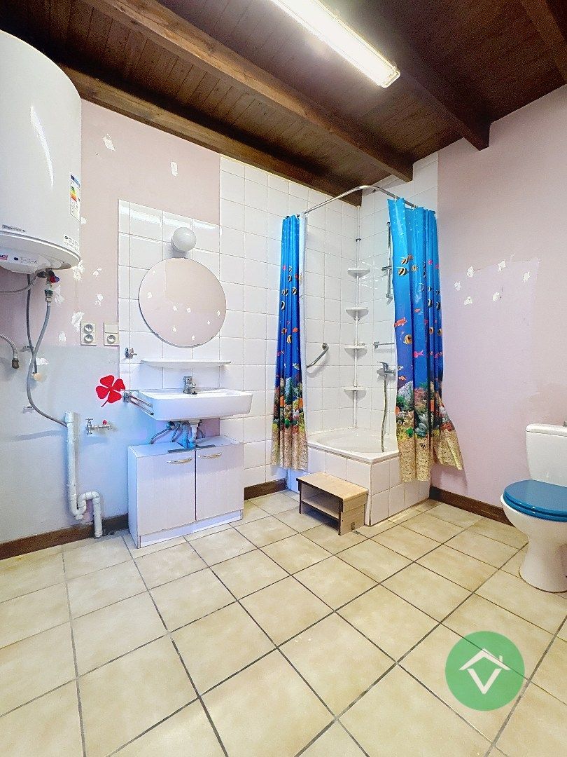 Instapklare woning met 4 slaapkamers in centrum van Koekelare foto 7