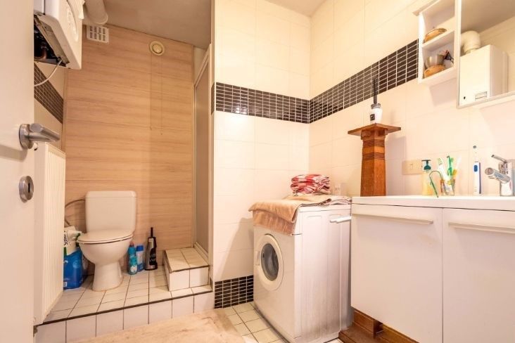 TOPLOCATIE | INSTAPKLAAR APPARTEMENT (BJ 2005) MET 2 SLPKS foto 8