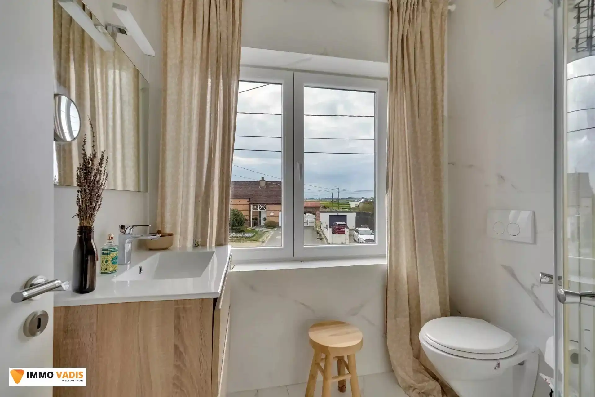 Gezellige woning in het landelijke Veldwezelt foto 17